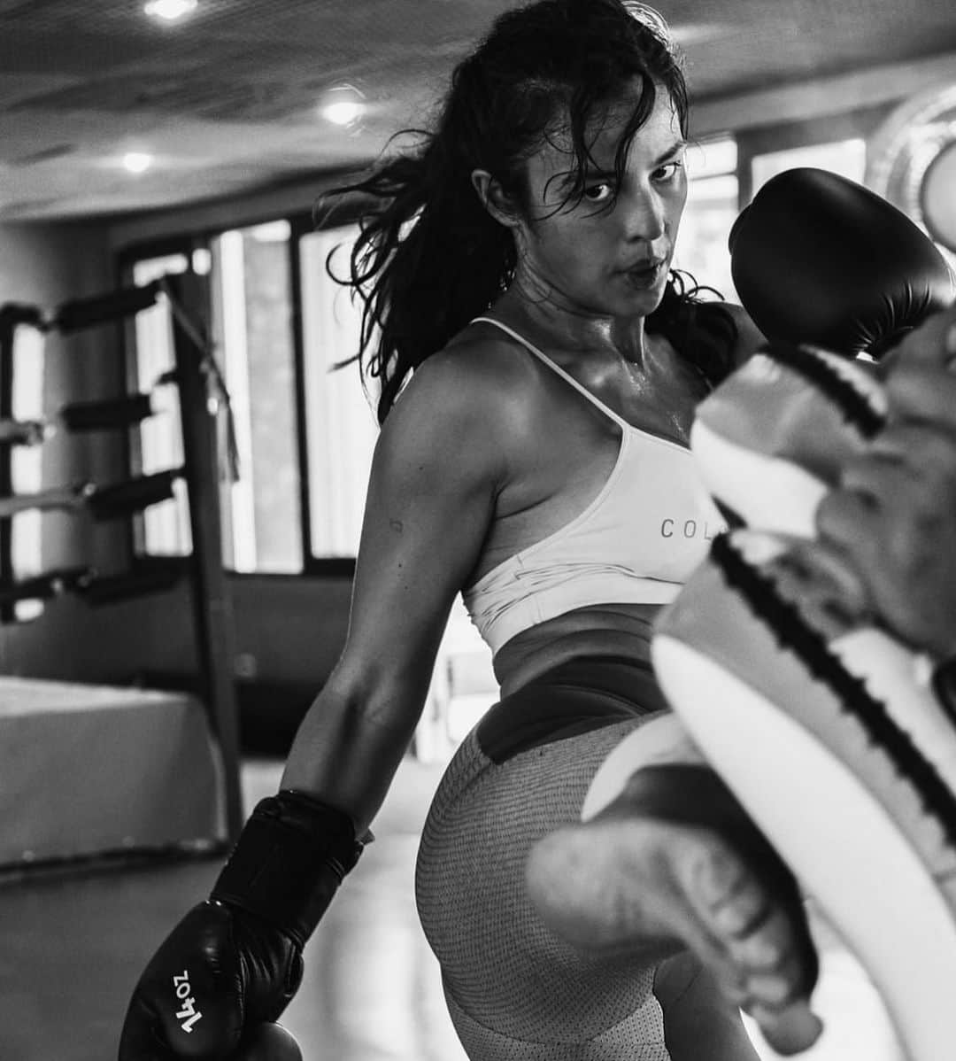 Yanna Lavigne 稲垣アンのインスタグラム：「Pronta para o feriado 🥊 @pimentafightclub  @jrpimenta_」