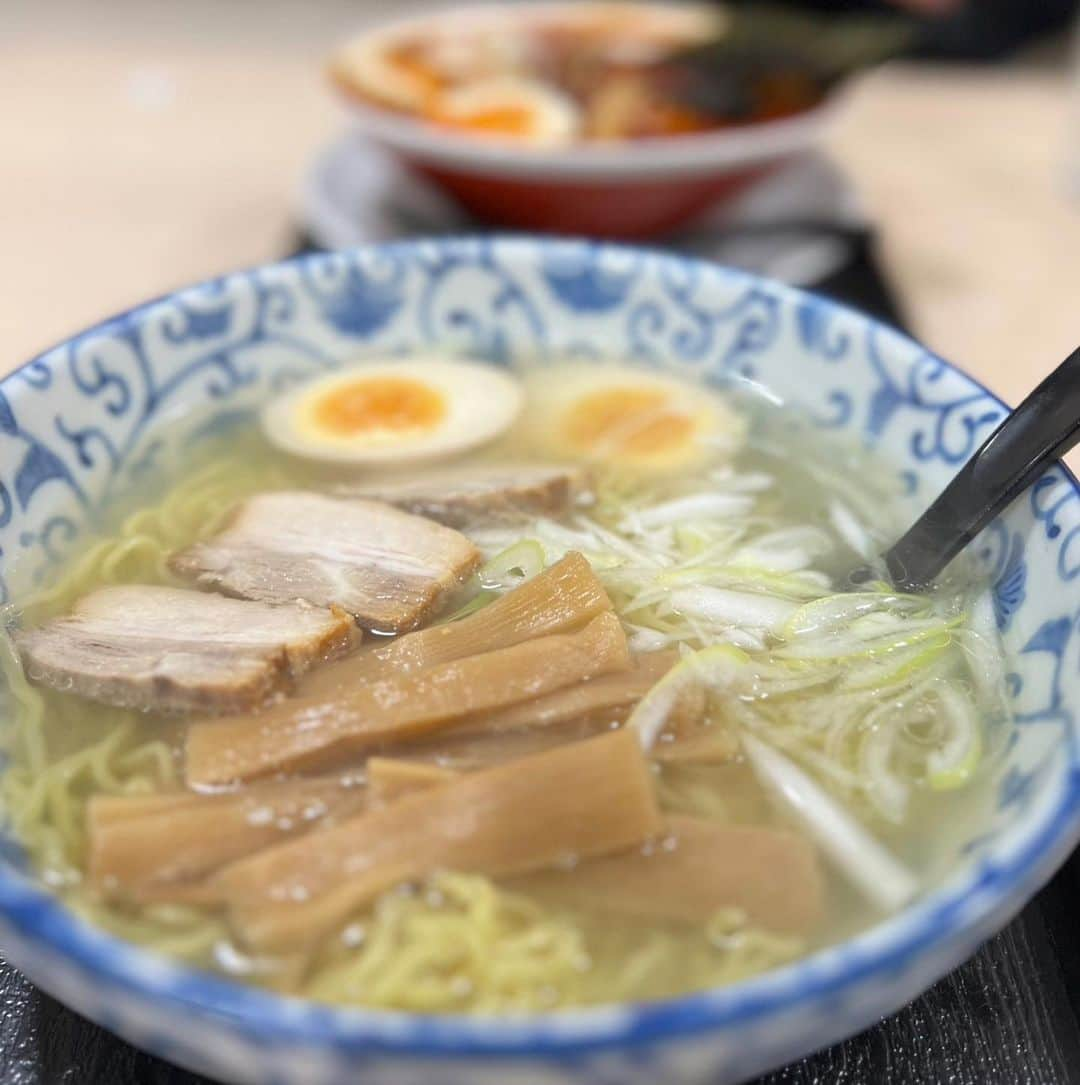 葉月里緒奈さんのインスタグラム写真 - (葉月里緒奈Instagram)「塩ラーメンを求めて行ったのに刺激欲する😁 #女子旅#おば散歩#函館#函館グルメ#函館麺屋四代目 #赤味噌拉麺#しっかり激辛#塩拉麺#優しい楽しい店員さんたち#rionahazuki」4月21日 7時40分 - riona_hazuki