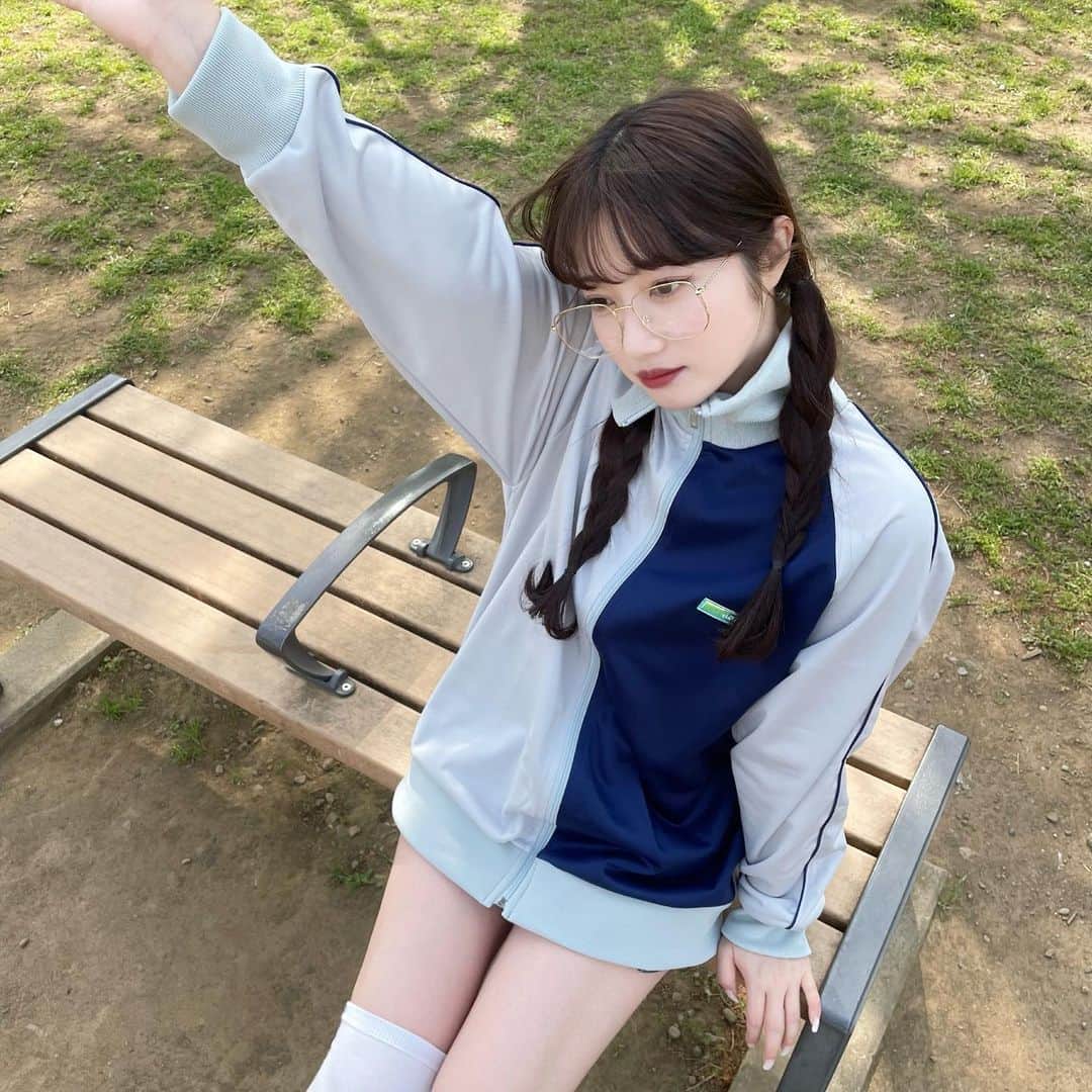 河﨑莉奈さんのインスタグラム写真 - (河﨑莉奈Instagram)「good morning🩶❕  @ciatre_official   （髪染める前🪮）」4月21日 8時14分 - rinya5588
