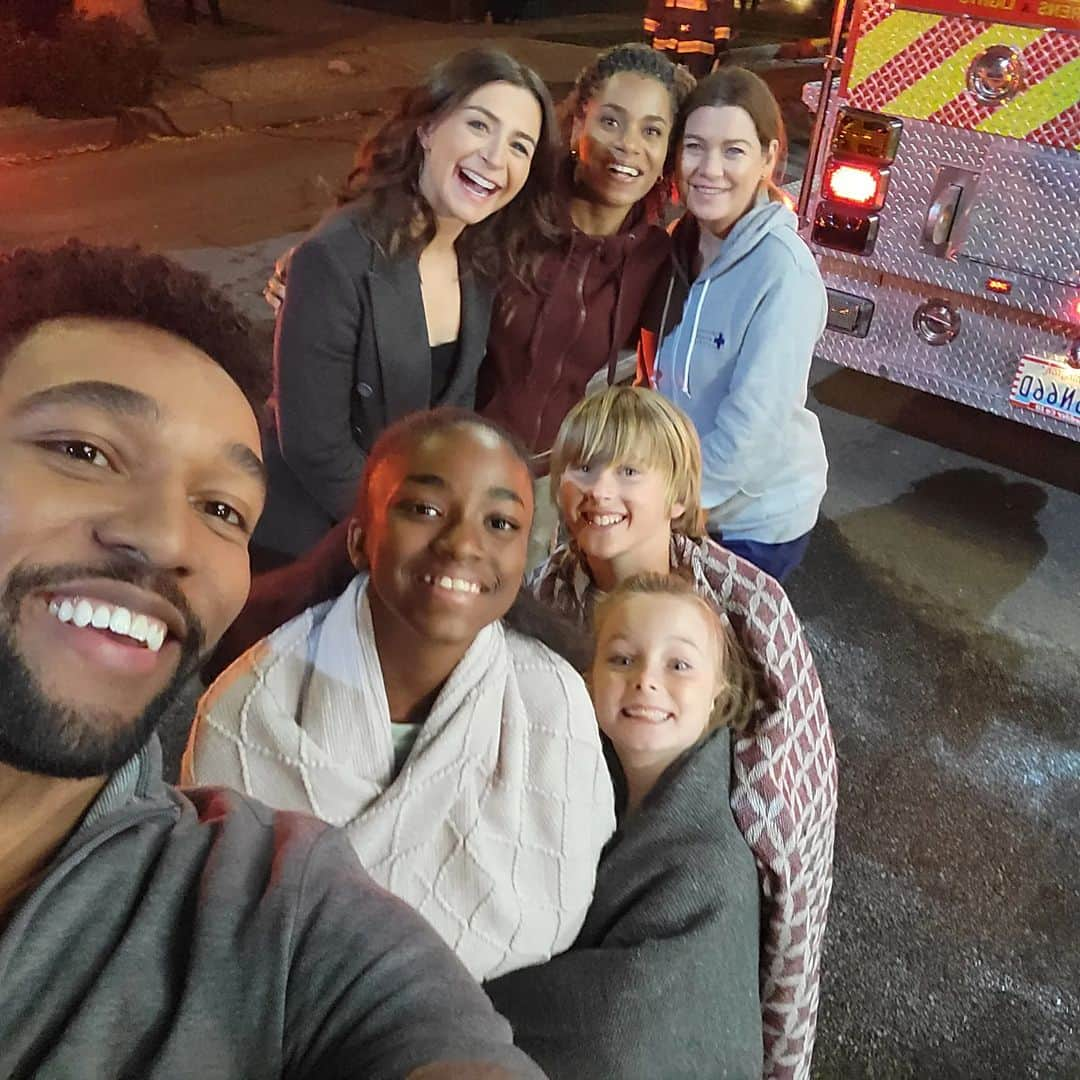 Grey's Anatomyさんのインスタグラム写真 - (Grey's AnatomyInstagram)「!Familia! 🖤 -Ant」4月21日 9時07分 - greysabc