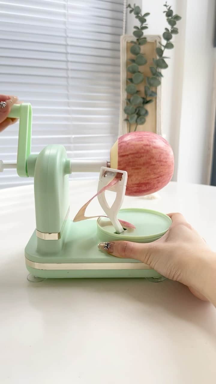 SHEINのインスタグラム：「Looking for a faster way to prep fruit and veggies? 🍅🍏 Keep your eyes peeled 👀😉   🔎13732319 11141396  #SHEIN #SHEINforAll #SHEINstyle #fashion #chic #SHEINhome」
