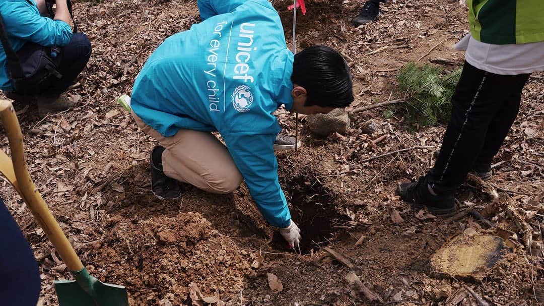 チェ・シウォン（SUPER JUNIOR）さんのインスタグラム写真 - (チェ・シウォン（SUPER JUNIOR）Instagram)「Climate crisis leads to serious child rights problem. Please support this amazing campaign: 'Plant our planet.' @unicef_kr @mofa_kr @forest_korea」4月21日 19時23分 - siwonchoi