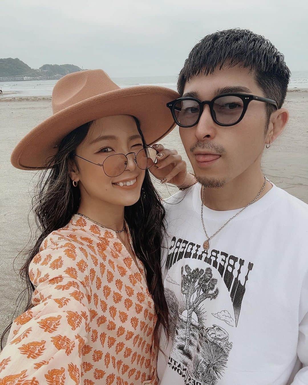 KONDOUMIYUのインスタグラム：「⁡ ⁡ ⁡ 海行ったり実家行ったり 充実した２連休でした ✌🏽🤍 ⁡ 個人的にちょっとパーマかかってて 前髪おろしてるひろが1番好き 👨🏽‍🦱 ⁡ ⁡ ⁡」