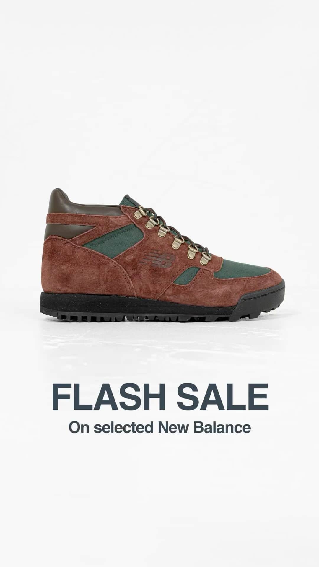 ガーブストアのインスタグラム：「⚡️FLASH SALE⚡️  We’re offering 20% off selected New Balance styles from today until Monday 1st May.  Check it out, link in bio.  #newbalanceshoes」