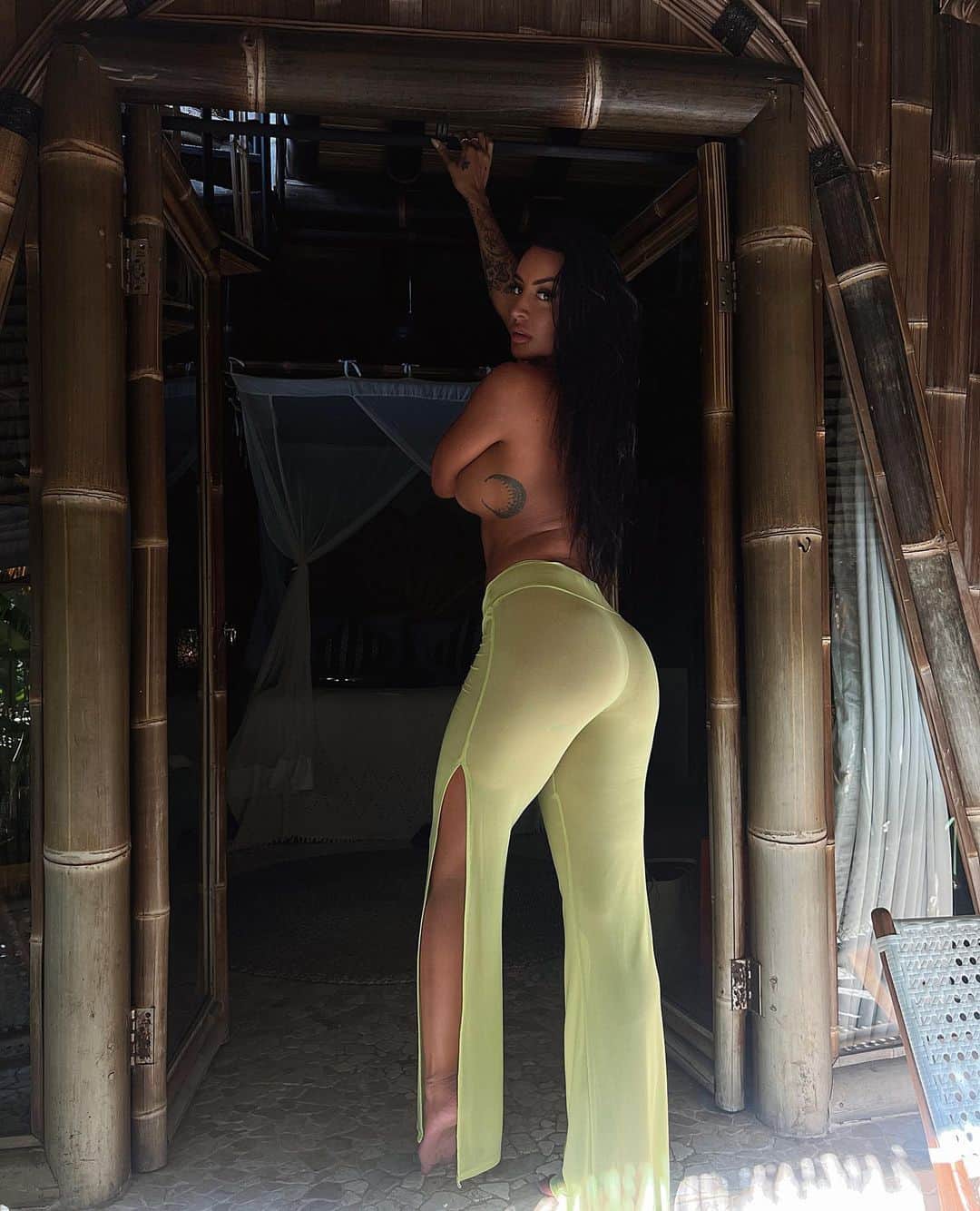 Steph Paccaさんのインスタグラム写真 - (Steph PaccaInstagram)「the jungle has me now x」4月21日 19時42分 - steph_paccaa