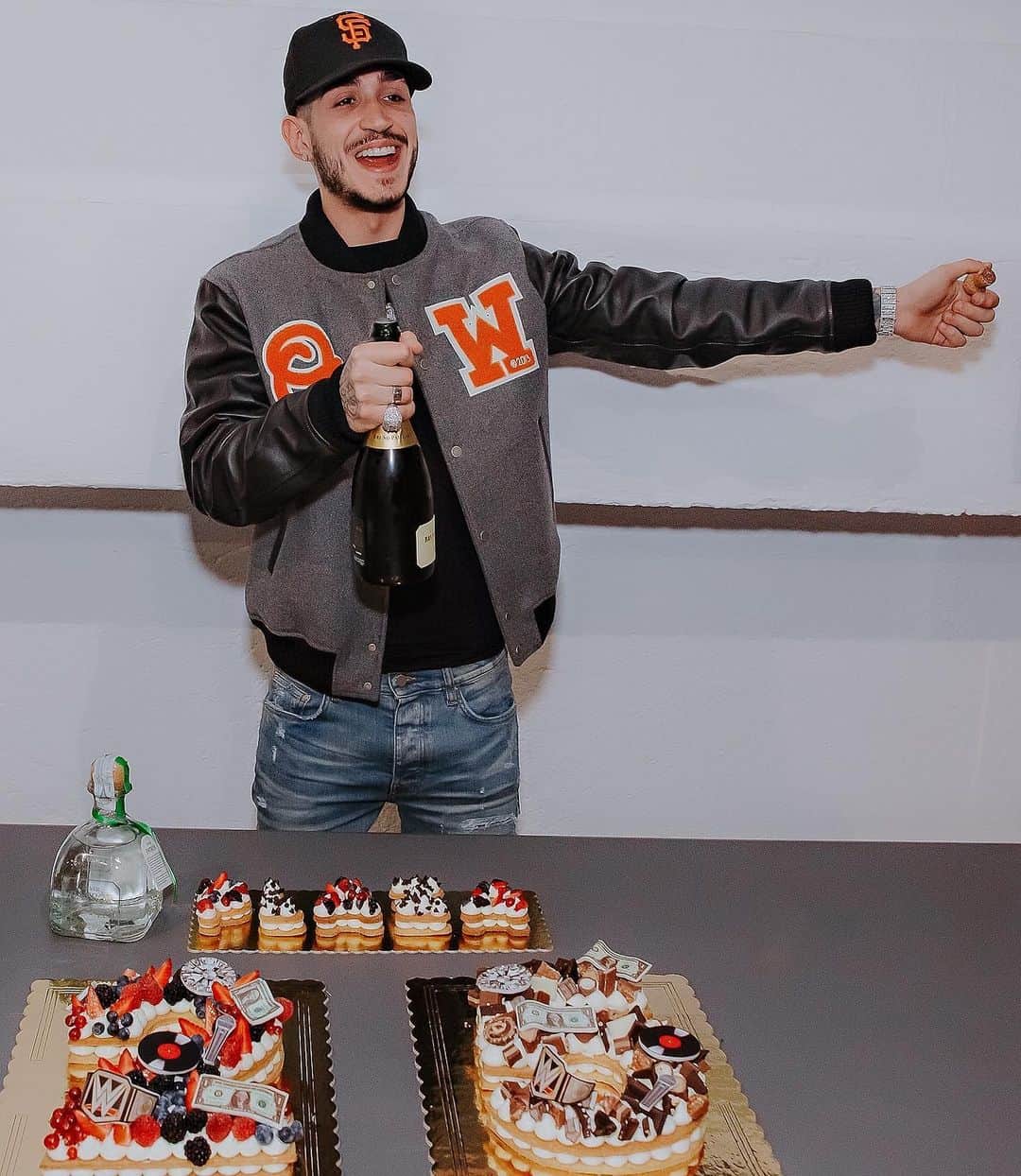 YOOX.COMさんのインスタグラム写真 - (YOOX.COMInstagram)「Last night was a blast! During THE COLOUR SQUAD - Designing Tomorrow Together wrap up event by #YOOX @capoplaza entertained our guests with a special performance and celebrated his birthday! We couldn't ask for a better closing of our #MDW23, thanks to everyone who stepped by.」4月21日 19時50分 - yoox