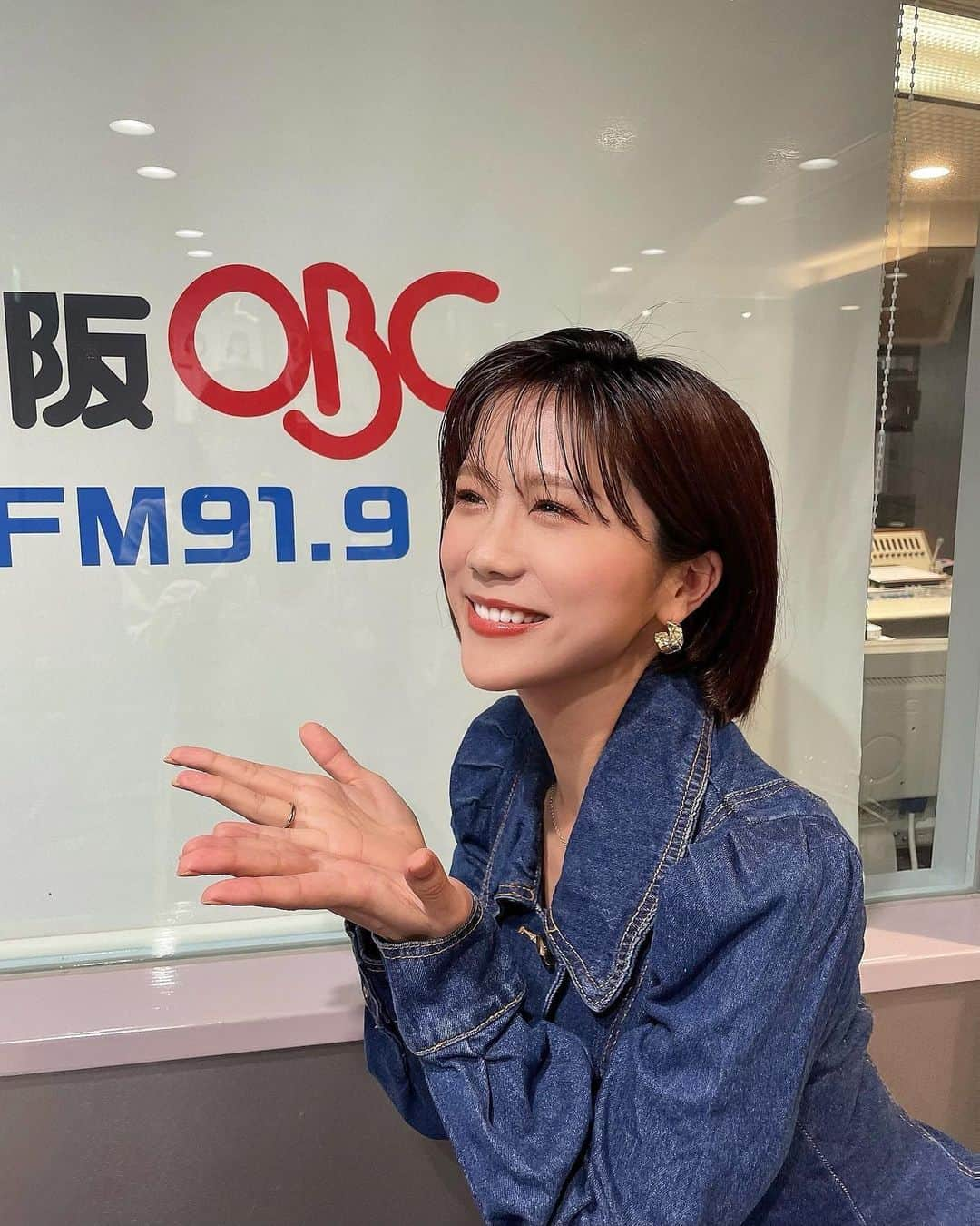 海江田麻貴さんのインスタグラム写真 - (海江田麻貴Instagram)「ㅤㅤㅤㅤㅤ  ㅤㅤㅤㅤㅤ 今日は19:00〜ラジオ大阪OBC『もうすぐ開幕 そのだ金曜ナイター』 SKNフラッシュ8全員で生放送出演させて頂きました📻♥️  ㅤㅤㅤㅤㅤ いよいよ開幕❤️‍🔥 待ちに待ったシーズンが来ました🏇💓  ㅤㅤㅤㅤㅤ これから楽しみがいっぱい😍 皆さんと一緒に競馬を楽しみながら めいっぱい盛り上げていきます🤍  ㅤㅤㅤㅤㅤ 今後の出演情報もお楽しみに〜！📺  ㅤㅤㅤㅤㅤ  ㅤㅤㅤㅤㅤ  ㅤㅤㅤㅤㅤ  ㅤㅤㅤㅤㅤ  ㅤㅤㅤㅤㅤ #ラジオ大阪OBC #ラジオ大阪 #生放送 #radio #競馬女子 #そのだけいば #園田競馬 #UMAJO #japanesegirl #日本女孩 #競馬好き」4月21日 20時03分 - _makiii0924_