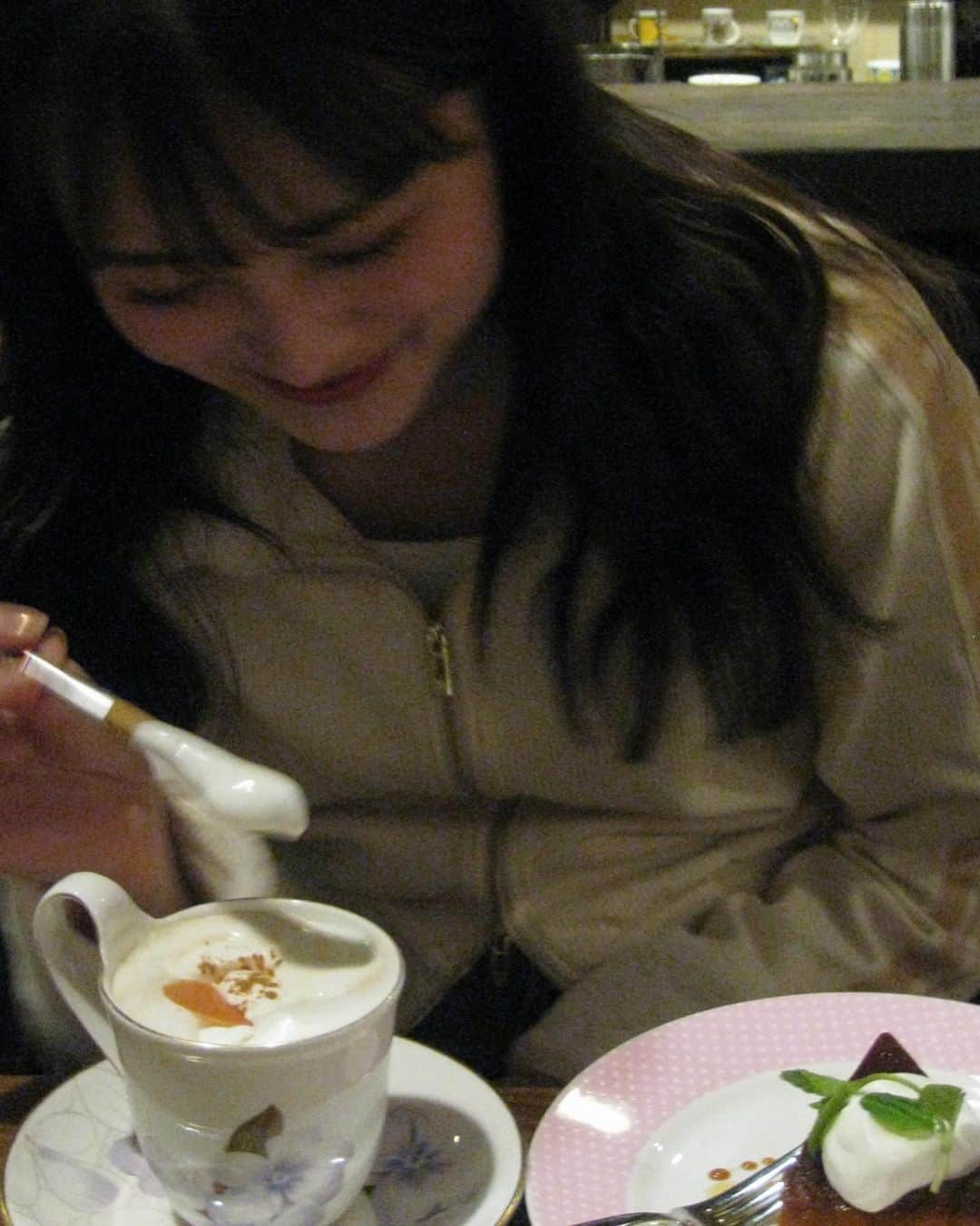 福山絢水さんのインスタグラム写真 - (福山絢水Instagram)「会いたかったみそちゃん❤︎ ひたすら喋ってて楽しかった~😙🫶🏻  チュンピンまた食べ行こ📍」4月21日 20時18分 - aya__m02
