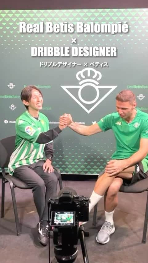 岡部将和のインスタグラム：「Legend great player Joaquin. genius dribbler   Thanks for the inspiration 😭  本当に偉大な選手 ホアキンさん 天才ドリブラー 感動をありがとうございました😭」