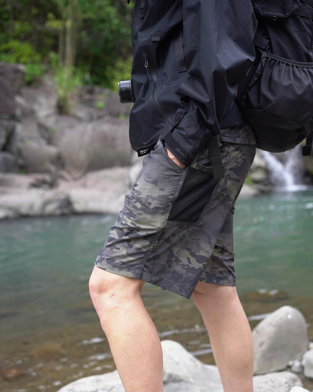 ROOT CO. Designed in HAKONE.さんのインスタグラム写真 - (ROOT CO. Designed in HAKONE.Instagram)「. Multicam Black  #root_co #rootco #amphibiawatersideshorts #multicamblack #camouflage」4月21日 11時38分 - root_co_official