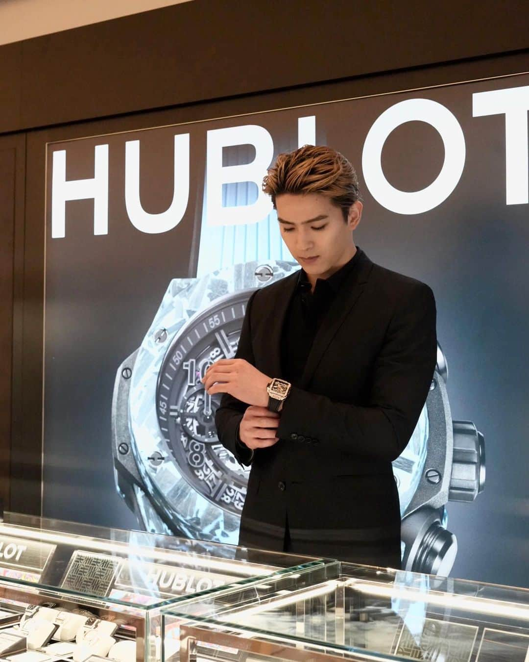 甲斐翔真のインスタグラム：「HUBLOT 2023 New Collection Fair  終始見惚れました。 いつか見合う男になって、 人生のご褒美として。  良い時間でした✨  #Hublot  #ウブロ #PR」