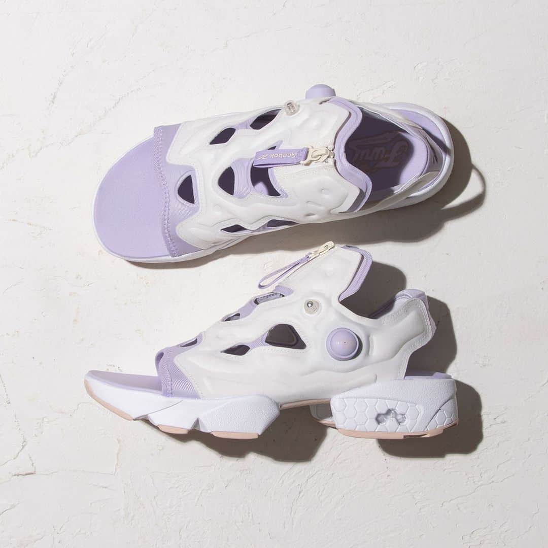 ABC-MART Grand Stageさんのインスタグラム写真 - (ABC-MART Grand StageInstagram)「・ <4/21(FRI) Release>  Reebok INSTAPUMP FURY SANDAL ZIP ￥17,600  リーボックを代表する名作『インスタポンプフューリー』をベースとしたウィメンズ向けサンダル。 多くのリクエストを受けて今作はアッパー履き口部分にジッパーを採用し、着脱時の利便性が大幅アップ。アッパーにはエアリーなテキスタイルを使用し軽量で快適。 もちろんポンプ機能搭載によりフィット感の調節が可能。  #abcmart #abcマート #abcgs #abcmartgrandstage #Reebok #リーボック #instapumpfury #instapumpfurysandalzip #インスタポンプフューリーサンダル #厚底 #厚底サンダル」4月21日 12時02分 - abcmart_grandstage