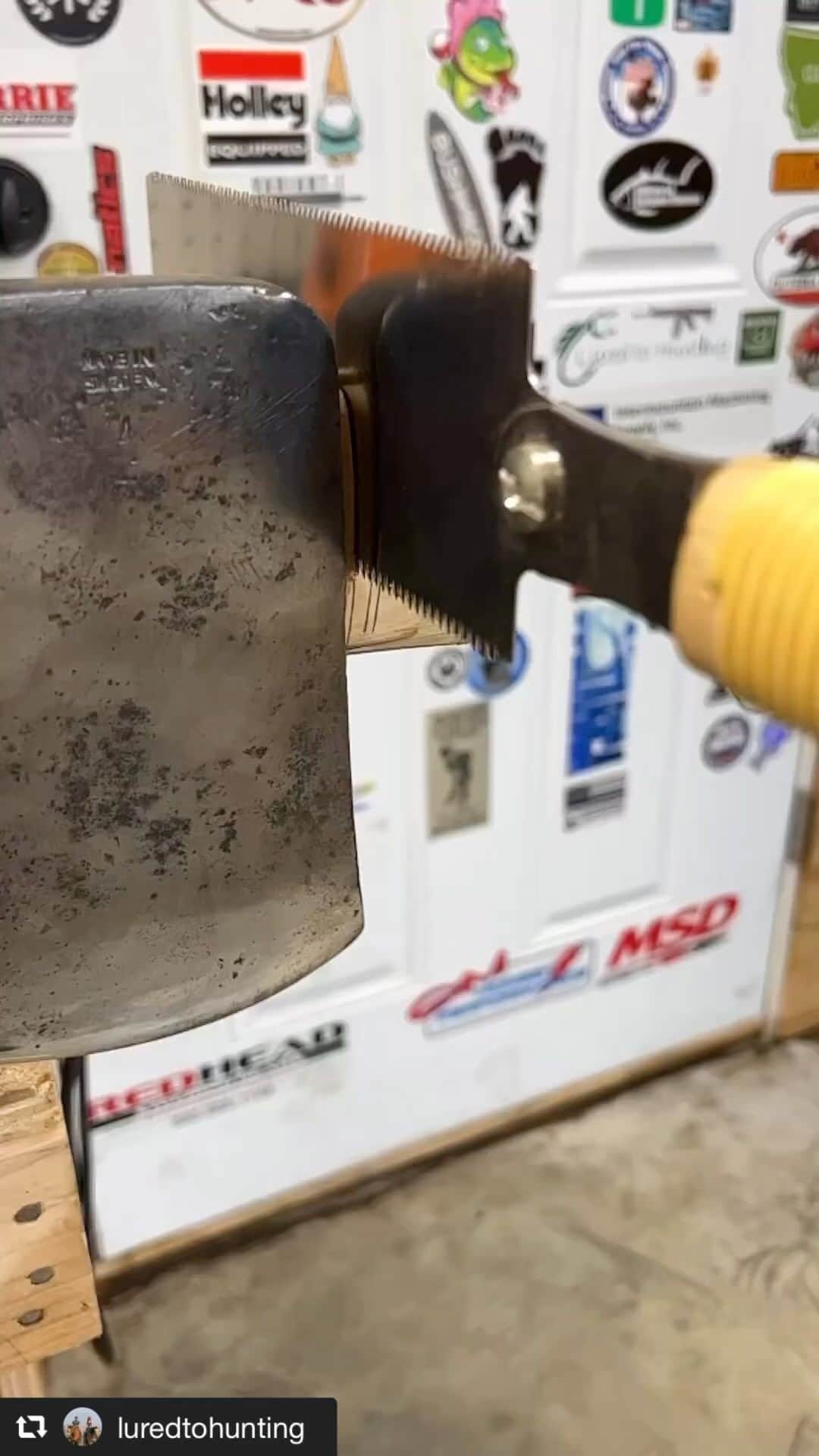 SUIZAN JAPANのインスタグラム：「So glad @luredtohunting loves it!!😍🔥 ⁡ Repost📸@luredtohunting Best saws on the market @suizan_japan #saw #handsaw #woodworking #wood #woodworking #woodworker #woodwork #woodworkerlife #woodworkforall #woodworkshop #axe #sweden ⁡ #suizan #suizanjapan #japanesesaw #japanesesaws #japansäge #sierrajaponesa #sciejaponaise #鋸 #japanesetool #japanesetools #handsaw #pullsaw #ryoba #woodworkers #woodworkingtools #diy」
