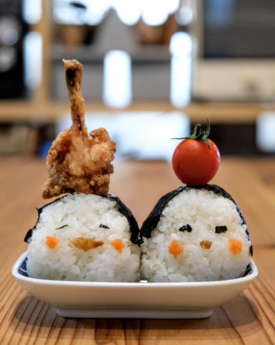 わたをのインスタグラム：「🍙🍙  おやつおいとくね  ※2枚目 徳島市内の景色を楽しむ🍣  #福福むすび #おにぎり #おうちごはん #大野海苔 #徳島 #柴犬 #豆柴 #onigiri #Yummy #Delicious #Japan #japanesefood」