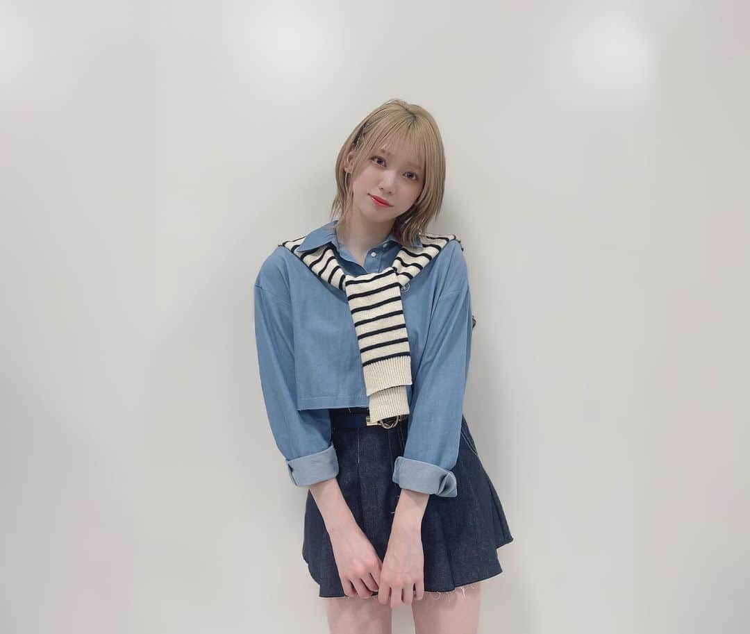 茂木忍のインスタグラム：「バズリズムの衣装💙 自分用の衣装がどんどん増えて嬉しい〜🥹🌈」