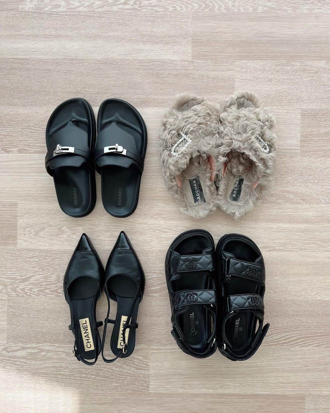 Risako Yamamotoさんのインスタグラム写真 - (Risako YamamotoInstagram)「いつもはヒールの高さと歩きやすさ重視だけど、今年の夏はぺたんこ大集合♥︎  #shoes #sandals #chanel #rochas #hermes #maternitylife #maternityfashion #マタニティライフ」4月21日 13時35分 - risako_yamamoto