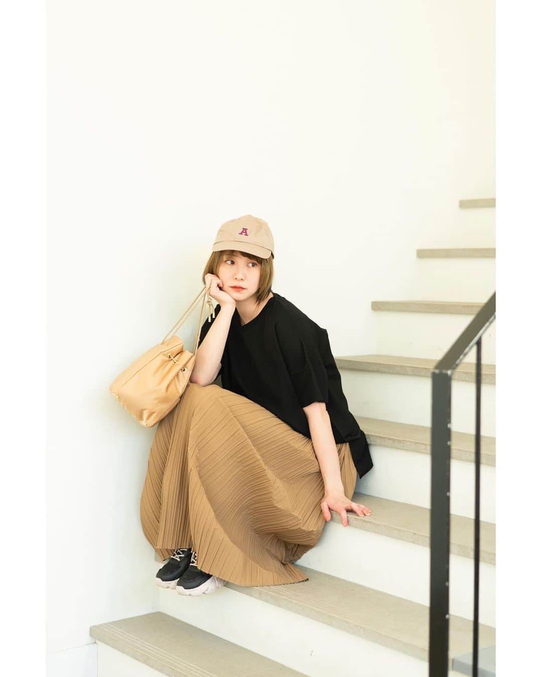 田中美保さんのインスタグラム写真 - (田中美保Instagram)「この度、マックハウスさんのブランド『NAVY』のイメージモデルをさせて頂くことになりました🙏  冷感や uv カットなど機能性が優れたものはもちろん、肌触りも良くて毎日着たくなるアイ テムばかりでした👌👌 動きやすいし着心地もよいので 小さなお子さんがいるママにもおすすめです♡ ぜひチェックしてみてくださいね😊😊😊  #マックハウス #毎日マックハウス #machouse #NAVY  @mac_house_official」4月21日 13時54分 - miho12tanaka