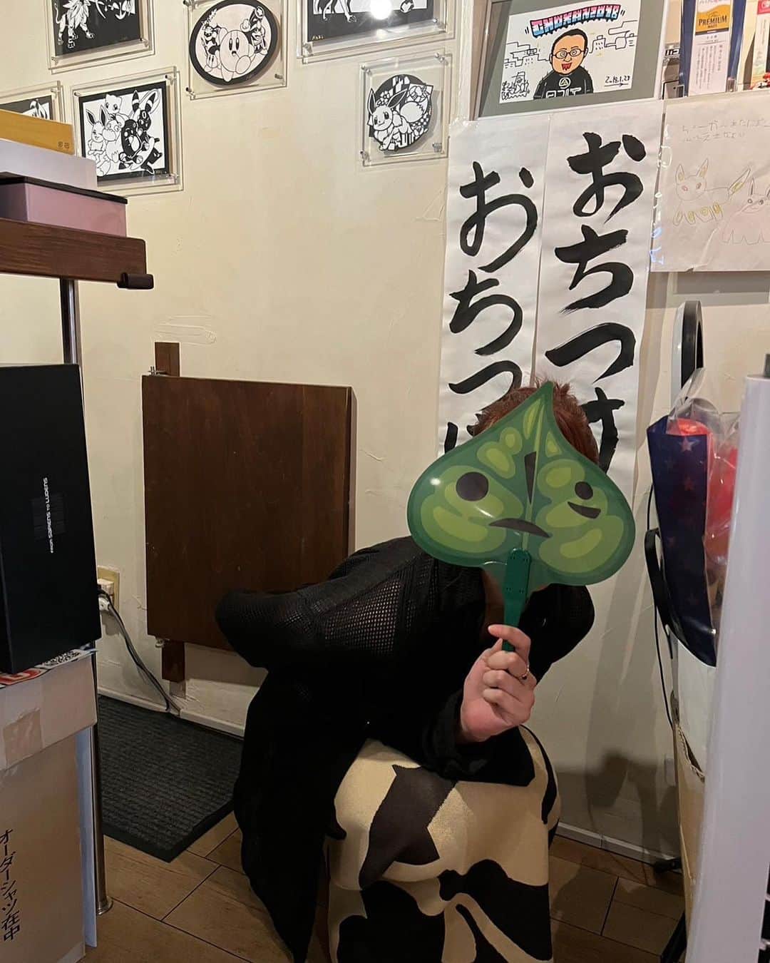 飯窪春菜のインスタグラム：「🍃  ウワッ！見つかっタァ！  コログだよお☺️🔥  『ゼルダの伝説 ティアーズ オブ ザ キングダム』 あーーーー発売が楽しみ過ぎるな！！ 買ったら引きこもっちゃうなあ！！！！  #ゼルダの伝説 #ゼルダの伝説ブレスオブザワイルド #ブレスオブザワイルド #thelegendofzelda  #コログ」