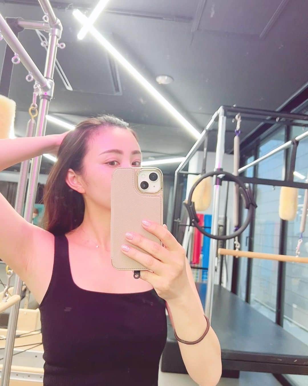 河中あいのインスタグラム：「ピラティスすると1日の充実度が半端なく上がる♡ 明日は間違いなく筋肉痛。 嬉しい♡わくわく。  #pilates#代々木上原ピラティス #3731bodyworx」