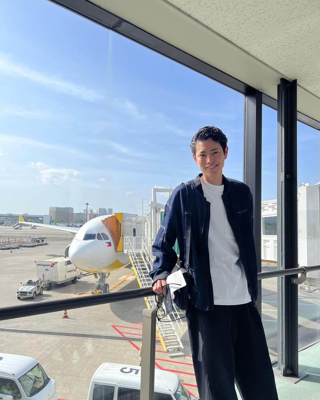 FumiShun BASEのインスタグラム：「Long time no see Cebupacific I'm so excited na pumunta sa pilipinas Waiting lang po kayo😁 Sending love to all❤️❤️❤️ @cebupacificair」