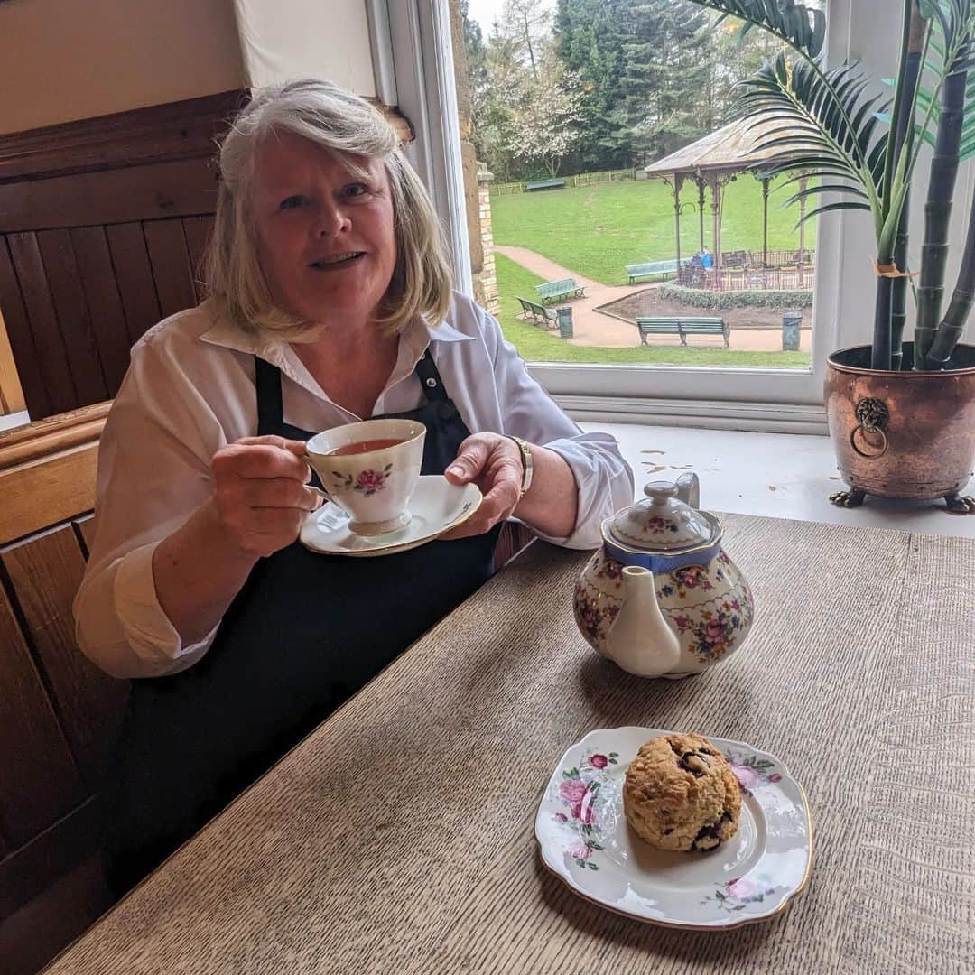 ベーミッシュ美術館さんのインスタグラム写真 - (ベーミッシュ美術館Instagram)「Our Tea Rooms Team has baked some delicious lemon, blueberry and #EarlGrey #scones for today's #NationalTeaDay... #Yum 😍! Don't worry if you can't try them today though, as they'll be available from the Tea Rooms in our 1900s Town over the weekend too.」4月21日 20時40分 - beamish_museum