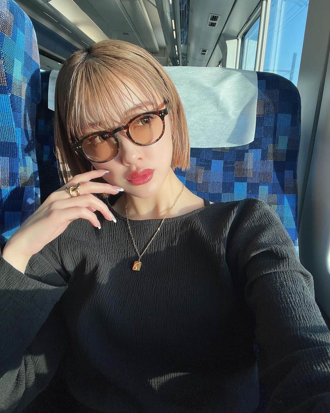 夏焼雅のインスタグラム：「😎🌻🌞  ｵﾂｶﾚｻﾏ🫶🏻」