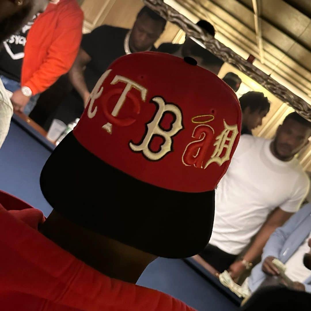 ファボラスさんのインスタグラム写真 - (ファボラスInstagram)「🅿️ ositive ℹ️ndividual Ⓜ️aking 🅿️______   What ya 🅿️ stand for ❓ [shot by @maniesco_]」4月21日 15時44分 - myfabolouslife