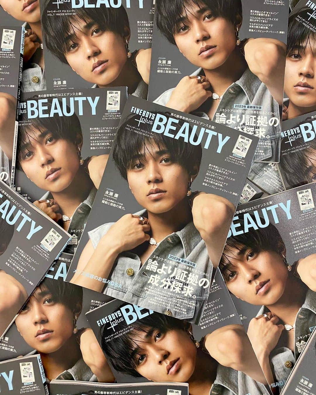 FINEBOYSさんのインスタグラム写真 - (FINEBOYSInstagram)「【FINEBOYS +plus BEAUTY VOL.7は本日発売！】 巻頭特集は「論より証拠の成分探求。」 美容男子の皆さん！ 今使っているスキンケアアイテム、美容成分とその効果知ってますか？  この本では、美容の基本であるスキンケアを徹底的に特集しています👏 その他、流行りのメイクアイテムなど参考になるトピックスがいっぱいです。 表紙は King＆Prince の #永瀬廉 ぜひチェックしてください！  #メンズビューティー #メンズコスメ #メンズ美容 #fineboys #kingandprince #キングアンドプリンス #八村倫太郎 #山中柔太朗 #山下幸輝 #濱尾ノリタカ」4月21日 16時37分 - fineboys_jp