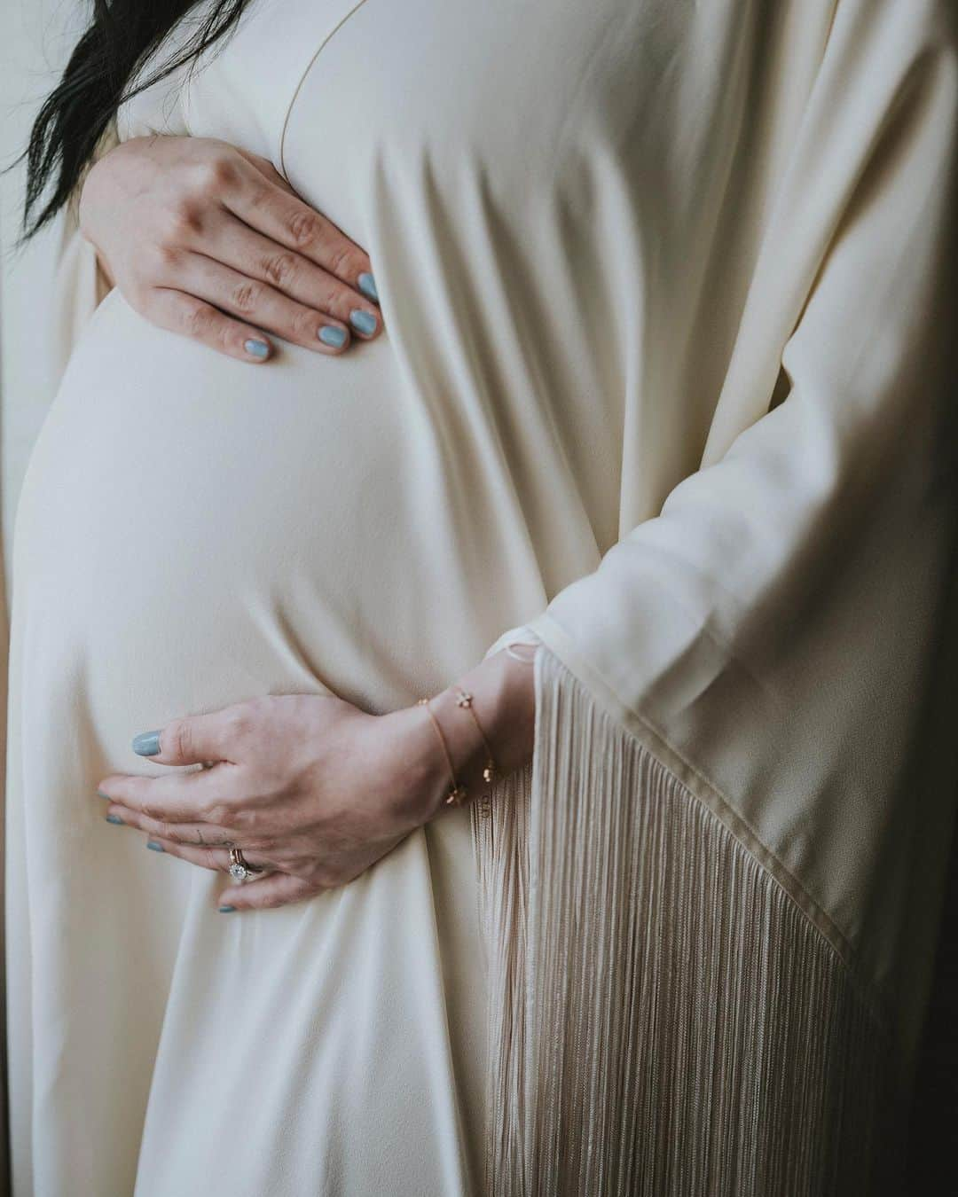 アマンダ・チャンさんのインスタグラム写真 - (アマンダ・チャンInstagram)「Brb, creating limbs and organs for our baby 🦵🫁👶🫀💪  Photography by @bobbykiranyeo  Hair make up by @shashamsi  Styling by @gracelsyy  Outfit from @tallermarmo  Assisted by @claripuffs」4月21日 16時51分 - amandachaang