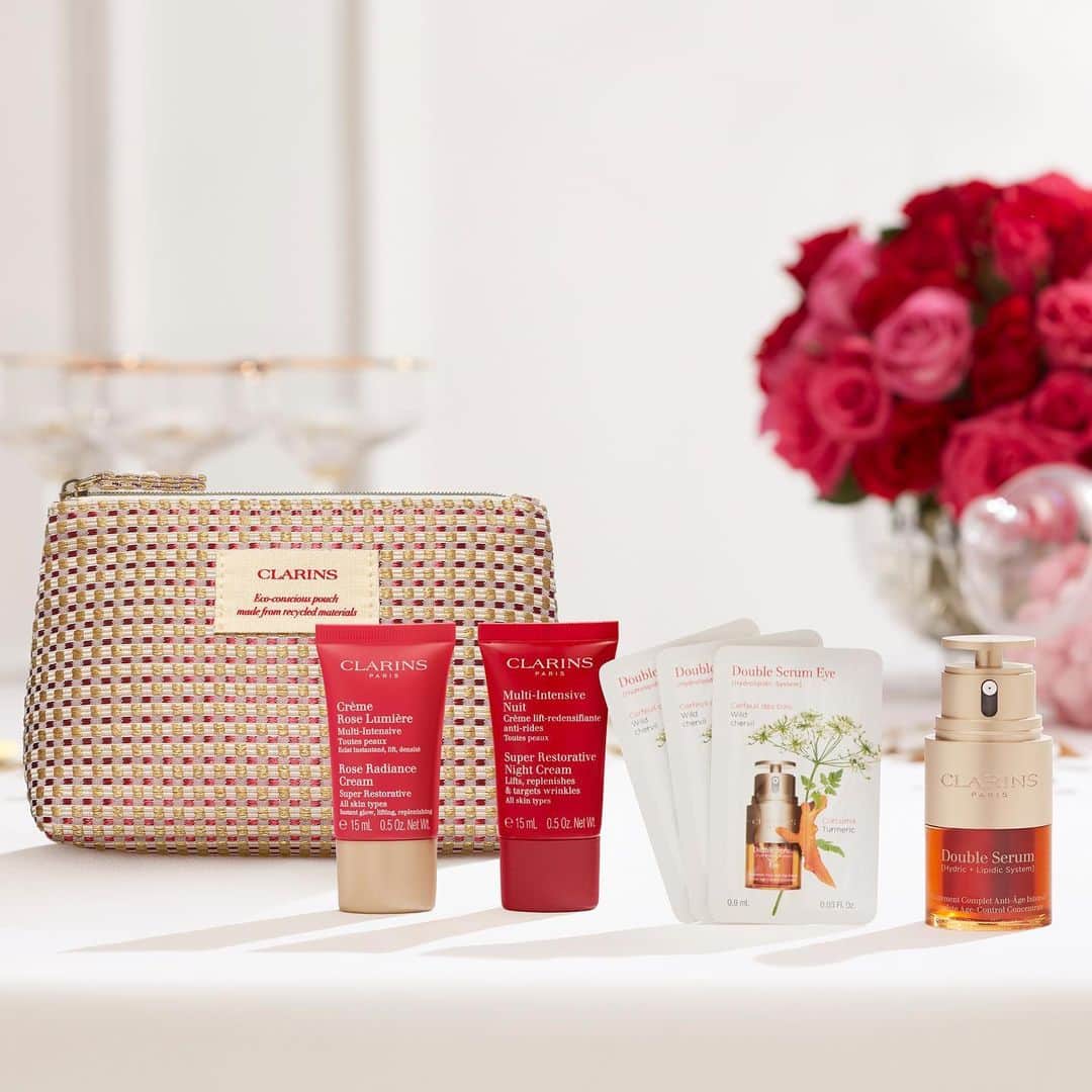 ClarinsUKさんのインスタグラム写真 - (ClarinsUKInstagram)「It’s Clarins.co.uk 16th birthday 🎂 and for a limited time, we’re offering you some birthday treats.   Shop our birthday offer online today ❤️  #ClarinsUK #Birthday #ClarinsSkincare」4月21日 16時56分 - clarinsuk