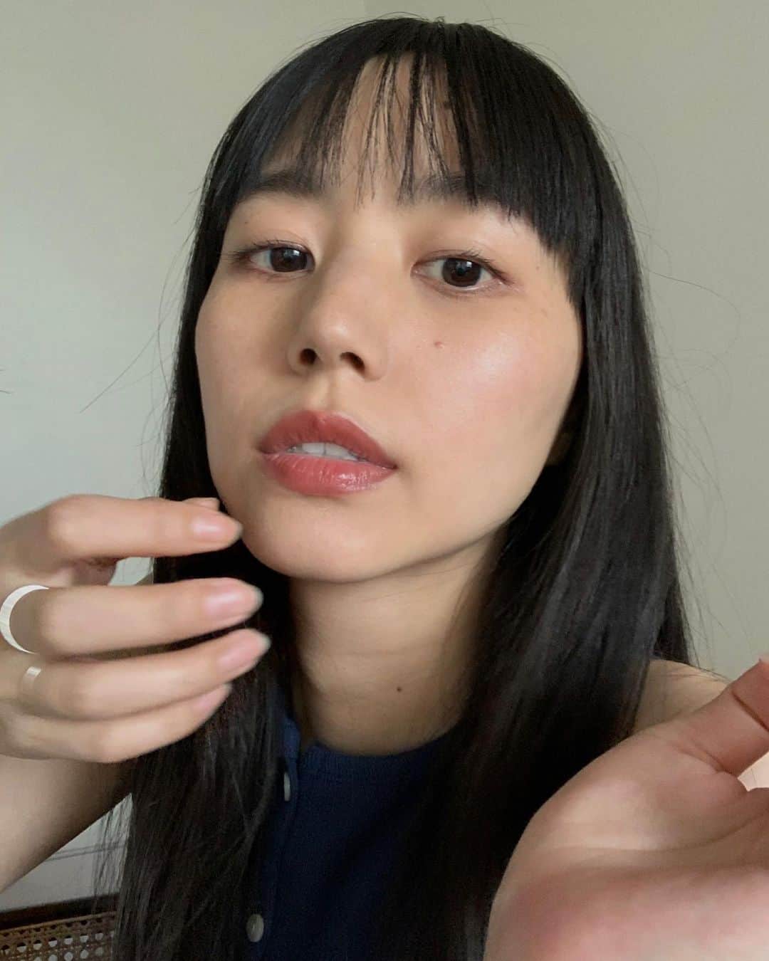 Shiho Sasakiさんのインスタグラム写真 - (Shiho SasakiInstagram)「@hince_official_jp 💓 ふわっと軽い付け心地の スリムフィットリキッドベルベット💄 ティントだからキープ力も申し分無しだよ！ 写真はお気に入り色のLV002〜💋  #ベルベットフィニッシュティント #スリムフィットティント #ヒンスベルベットティント」4月21日 17時13分 - shihomurata0718