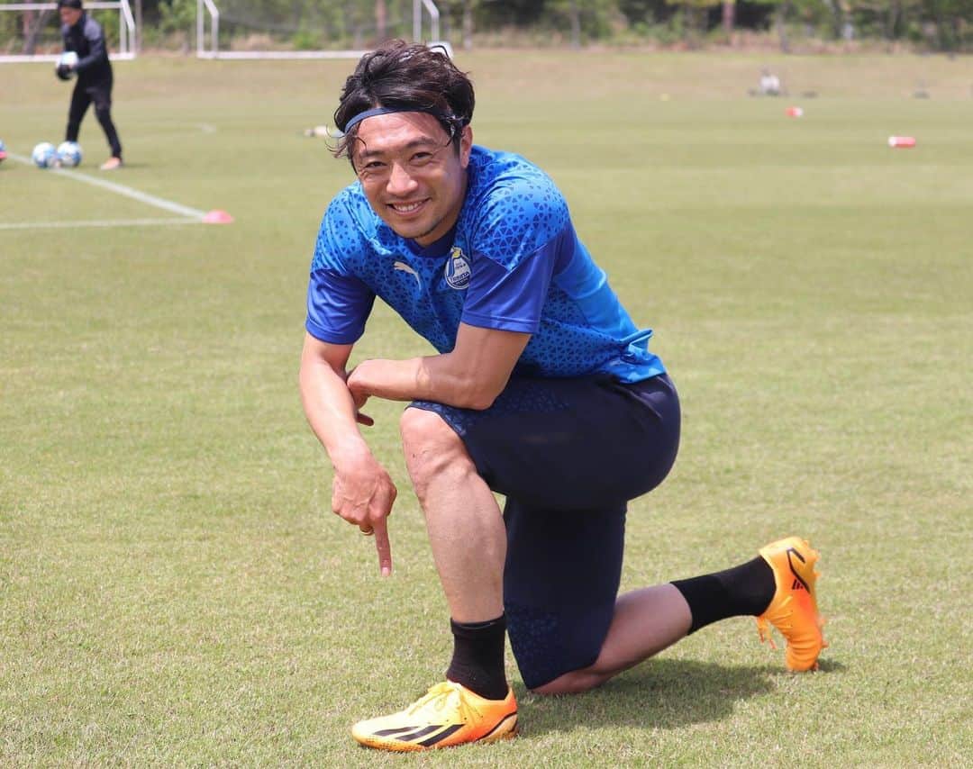 梅崎司さんのインスタグラム写真 - (梅崎司Instagram)「New color⚽️ X SPEEDPORTAL✨  #スパイク #adidas #エックス #X #X SPEEDPORTAL #梅崎司 #シュート外した顔かな？！😂」4月21日 17時15分 - umeman7