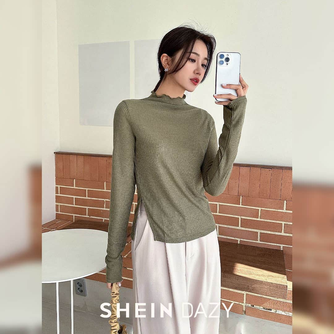 SHEINさんのインスタグラム写真 - (SHEINInstagram)「Ease into effortless streetwear chic with DAZY ✨🤍  🔎13189301 13637255 13807286 13785047   #SHEIN #DAZY #kfashion #dazygirl #outfits #ootd #instafashion #springfashion #springwear #spring」4月21日 17時30分 - sheinofficial