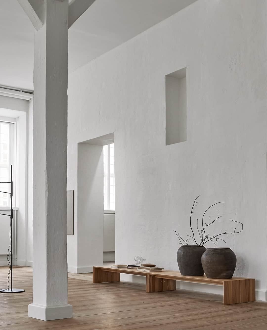 eilersenのインスタグラム：「With a simple silhouette and a minimalistic design, the Kant tables are both modern and precise in their execution. Put them together and create a modern and creative setting in your living room. ⁠ ⁠ Table: Kant in  oak designed by Eilersen in collaboration with Yuzuru Nishiyama⁠ ⁠ ⁠ ⁠ ⁠ ⁠ ⁠ ⁠ ⁠  ⁠ #eilersen #eilersenfurniture #myeilersen #enjoyaneilersen #Kant #YuzuruNishiyama #homedecor #sofa #danishdesign #inredning #finahem #interiorlovers #interiordesign #modernliving #minimalism #nordiskehjem #nordicinspiration #nordicliving #craftsmanship #luxurylifestyle #boligindretning #designinterior #livingroominspo #boliginspiration #softminimalism #hemindredning #schönerwohnen #nordicminimalism #throughgenerations」