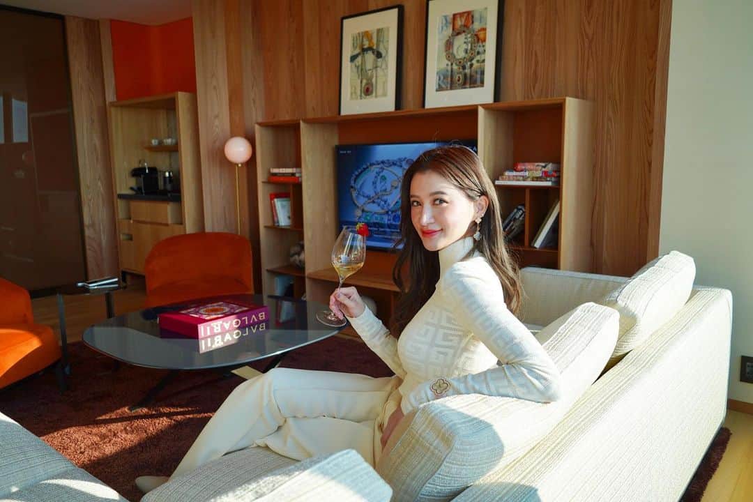 のインスタグラム：「📍𝐁𝐮𝐥𝐠𝐚𝐫𝐢 𝐇𝐨𝐭𝐞𝐥 𝐓𝐨𝐤𝐲𝐨 @bulgari  @bulgarihotels  @bulgarilucafantintokyo   #bulgarihotel  #bulgari」