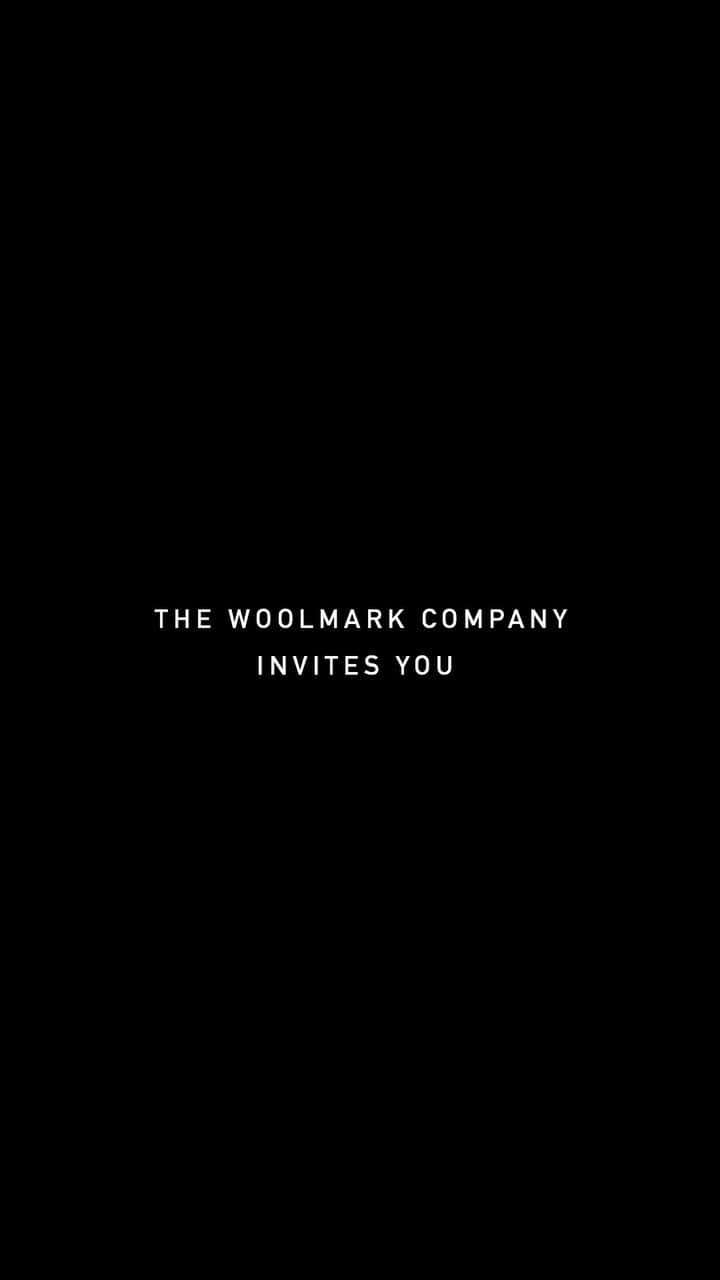The Woolmark Company Japanのインスタグラム：「4月22日はアースデイ🌏  100％天然のメリノウールを、かつて山火事で荒れた森に還元し、地球をいたわる。 自然に生分解され、ウールを自然に還すことができます。 上海のアーティストのsleep no more と一緒に旅に出ませんか？  メリノウール、自然とともに生きる。  @sleepnomorenyc  #woolmark #wool #ウールマーク#ウール #メリノウール #天然素材 #生分解 #アースデイ #earthday -------------------------------------------- ザ・ウールマーク・カンパニーは環境と生命に配慮して作られた高品質なウールを認証するオーストラリアの非営利団体です🐏  私たちの活動についてもっと知りたい方はプロフィールのURLからご覧ください🧵 ▶︎ @thewoolmarkcompanyjp」