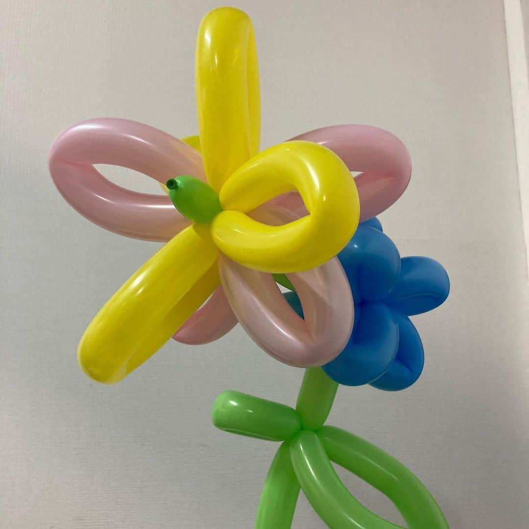 横道侑里のインスタグラム：「みんなの似顔絵。①」