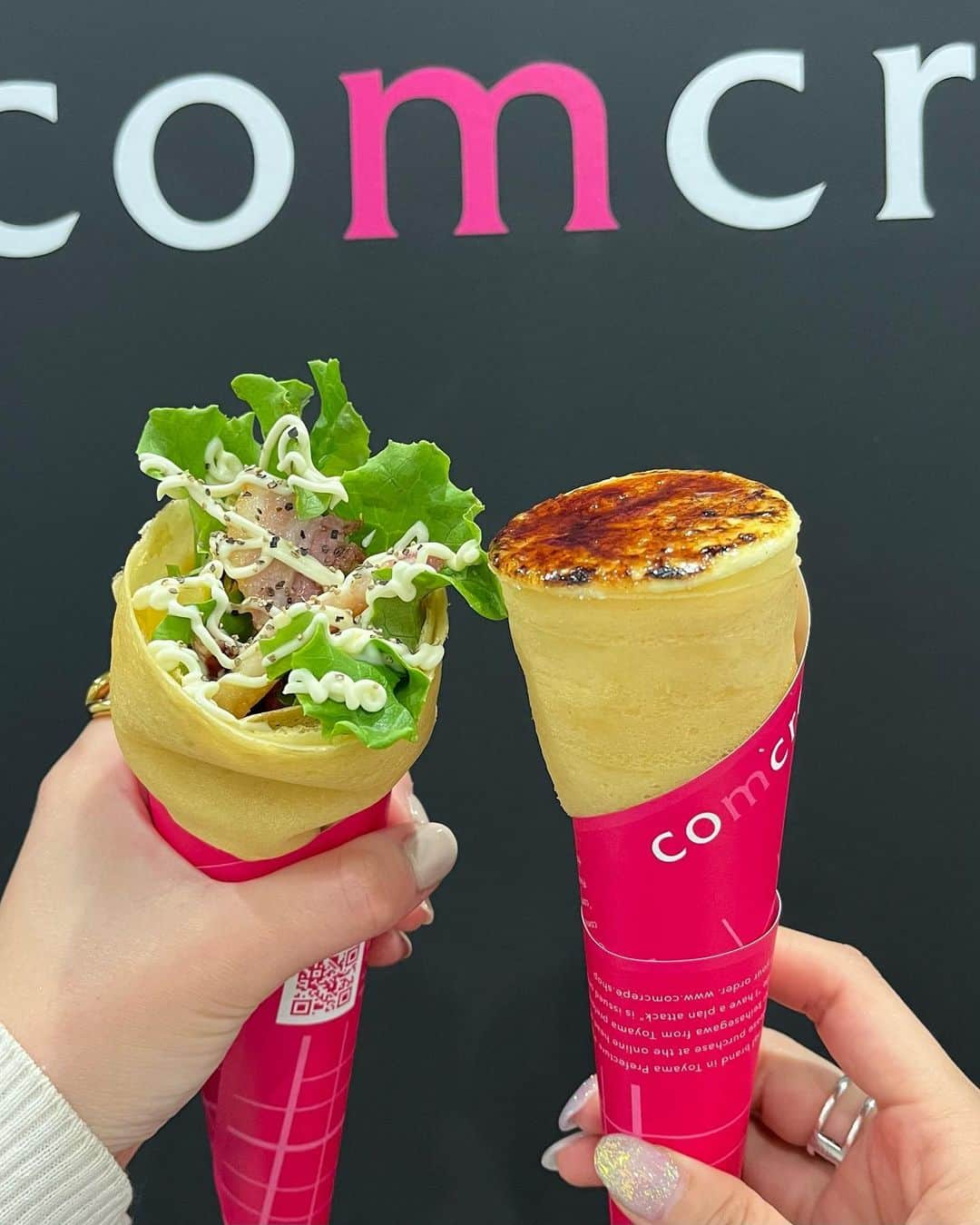 YOUKORINさんのインスタグラム写真 - (YOUKORINInstagram)「日本で初めてクレープブリュレを 作ったお店コムクレープ🤍 @comcrepe_sapporo   クレープブリュレと ベーコンレタスクーパーを 頂きました🫡💓  生地がモチモチでサイズも 丁度良くて美味しかった😋❣️  スイーツ系やおかず系、 冷凍クレープまであったよ！ イートインも出来ました🫶  テレビの取材もあったみたい🥹 札幌観光のお供にも良さそう🫢  📍 北海道札幌市白石区東札幌三条5丁目1-11  PR @comcrepe_sapporo #クレープ #コムクレープ #スイーツ #ブリュレ #コムクレープ札幌店 #札幌スイーツ #札幌クレープ #札幌デザート#札幌#札幌カフェ#北海道旅行」4月21日 18時55分 - xxy0uc0riinxx