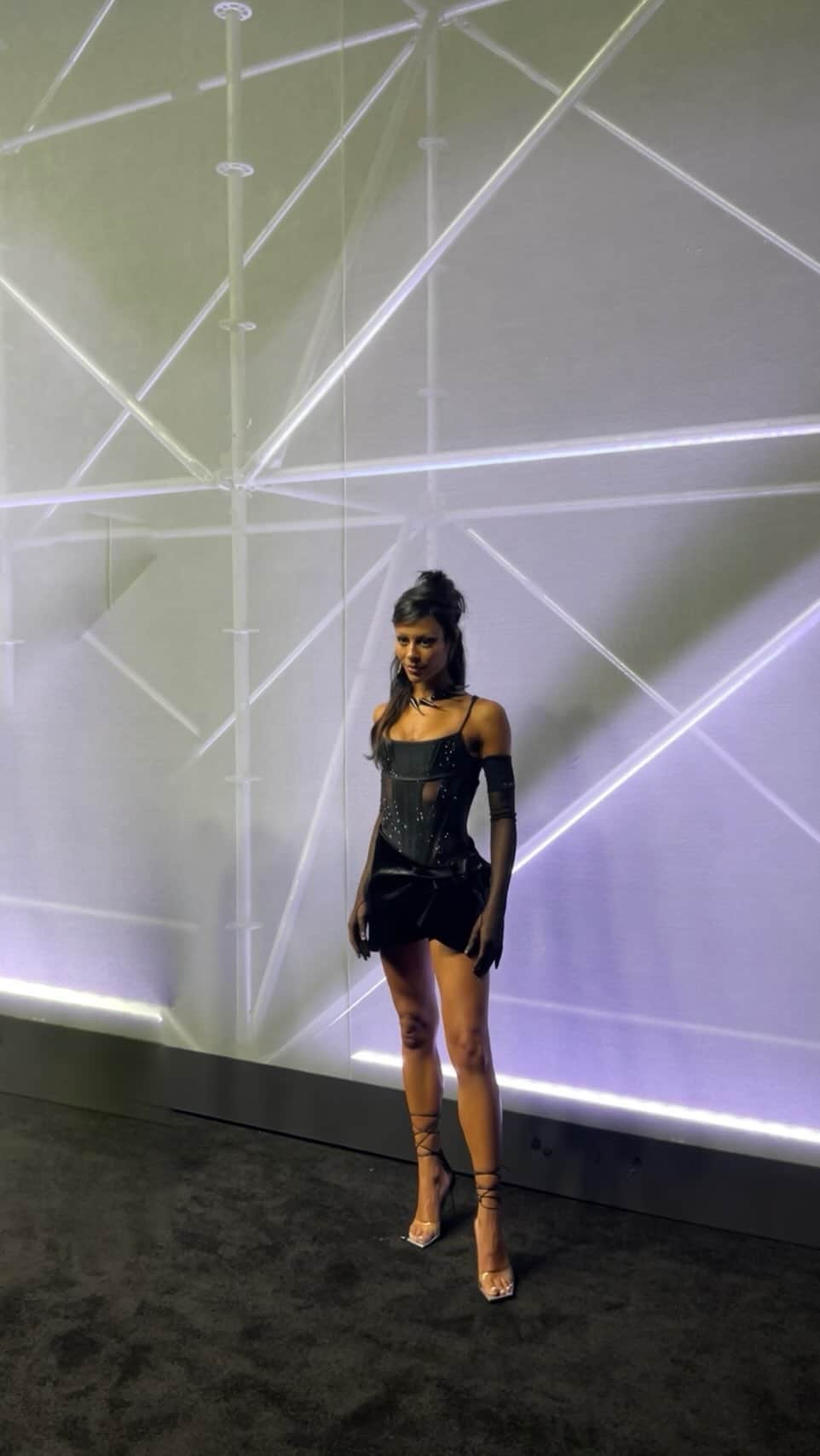 Sami Miroのインスタグラム：「With select pieces revived from the archive, this collection is both a tribute to Thierry Mugler’s greatest hits from the 80’s and 90’s and a showcase of the vibrant current designs of @cadwallader 🕷️  Such a special evening celebrating the limited collaboration by @muglerofficial x @hm #muglerhm #ad」