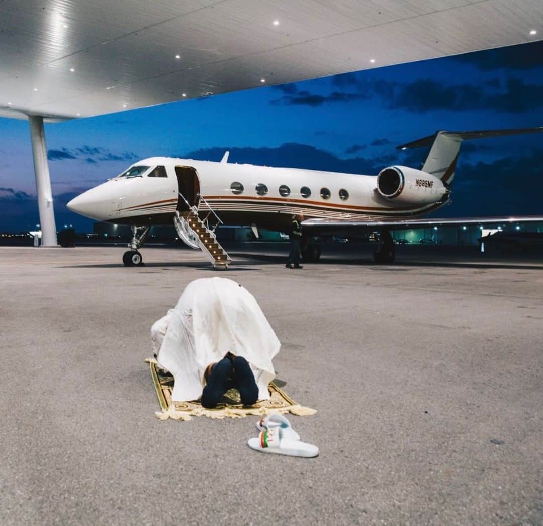 フレンチ・モンタナのインスタグラム：「EID MUBARAK 💫」