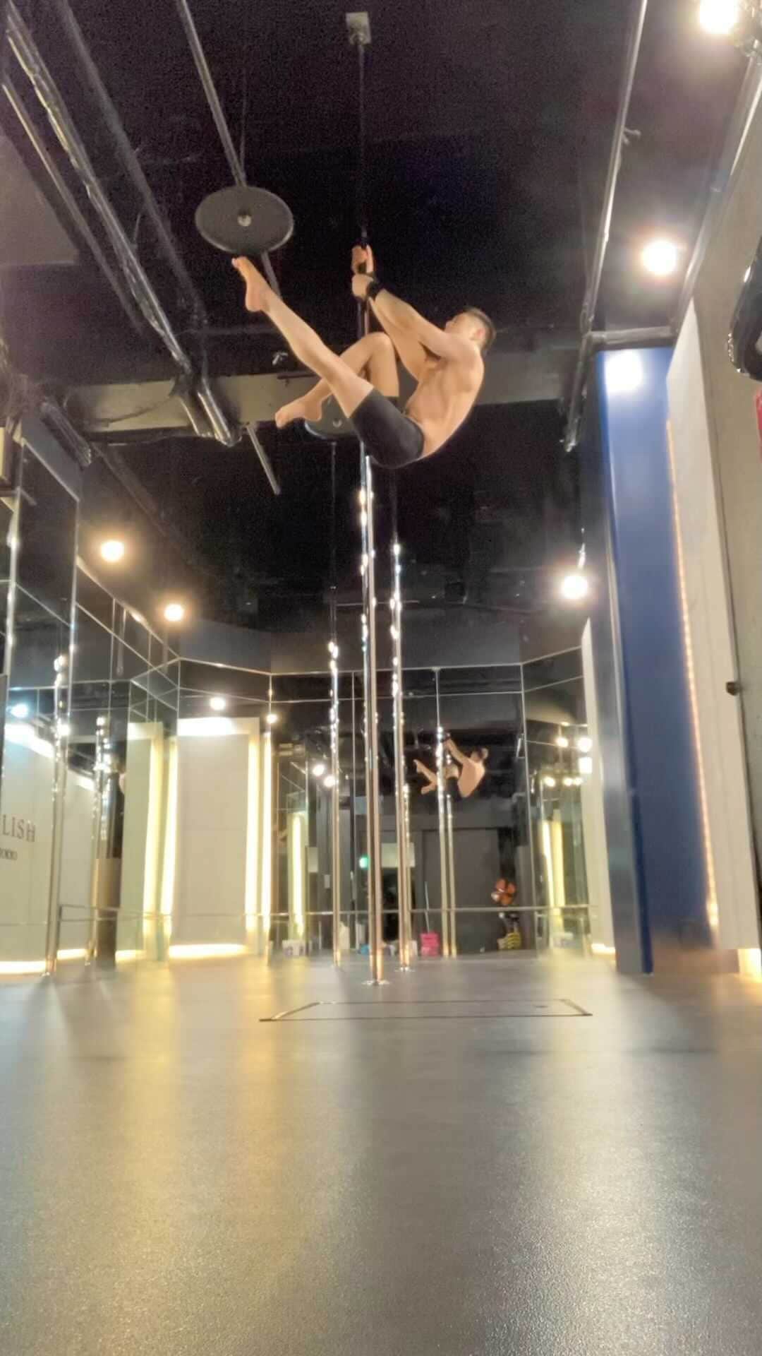 NISHIOのインスタグラム