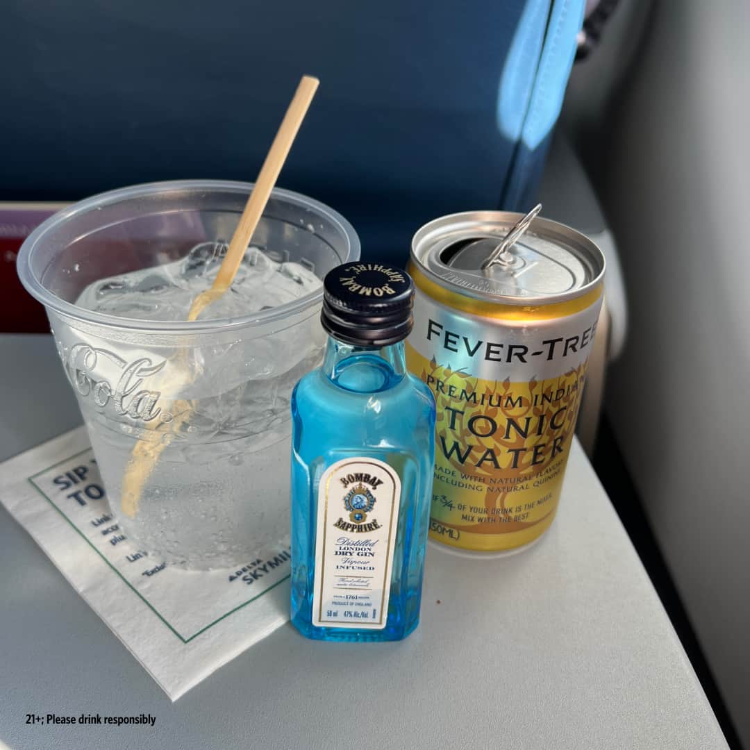 デルタ航空さんのインスタグラム写真 - (デルタ航空Instagram)「We may have found your perfect pairing 🍸  Swipe and comment below with the drink you want to try on your next flight.」4月22日 4時45分 - delta