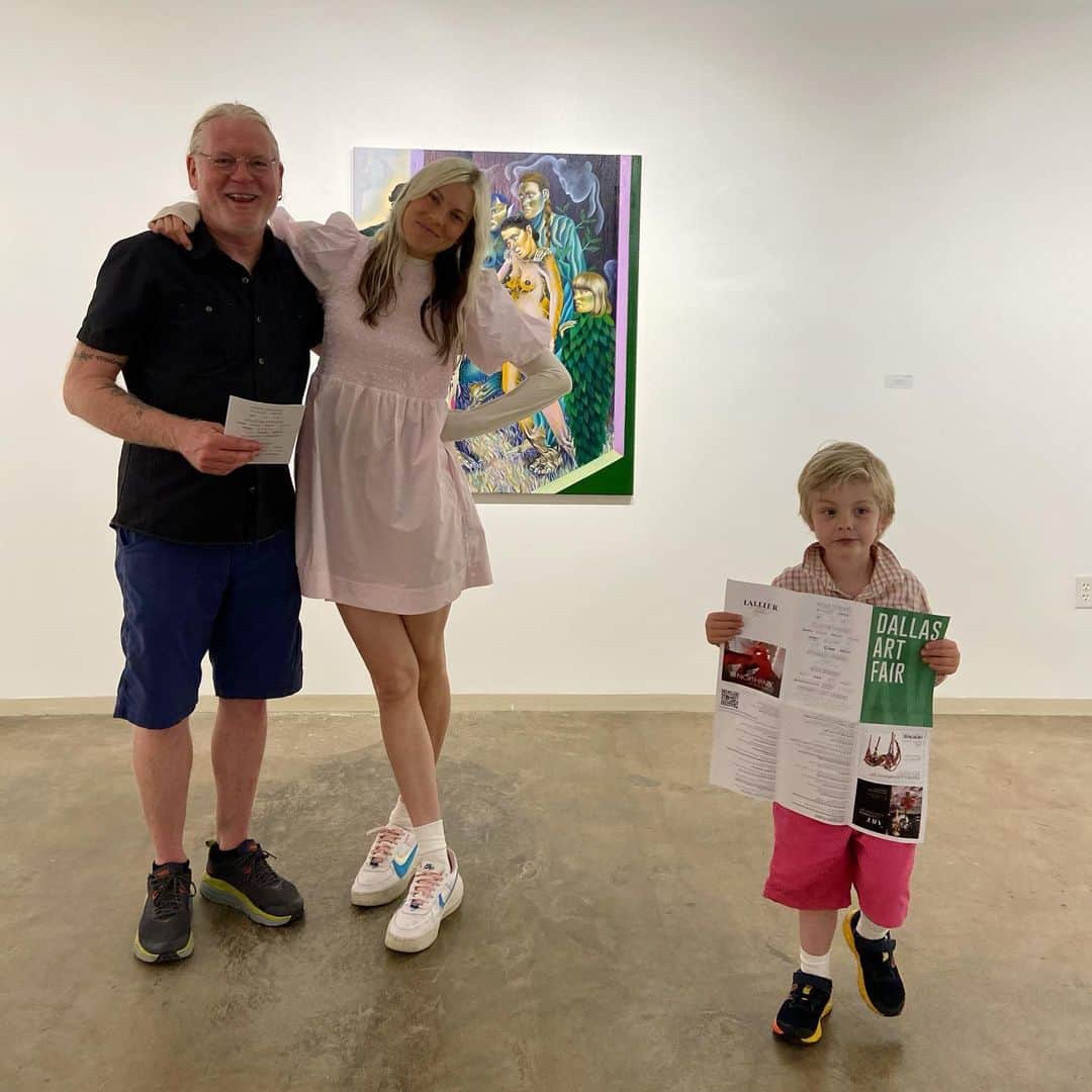 Anna Lylesさんのインスタグラム写真 - (Anna LylesInstagram)「Congrats on a great show @lylesandking Together with the fam. Works by @jessie_makinson @zoebuckman @paola_angelini_」4月22日 5時00分 - annag0ts