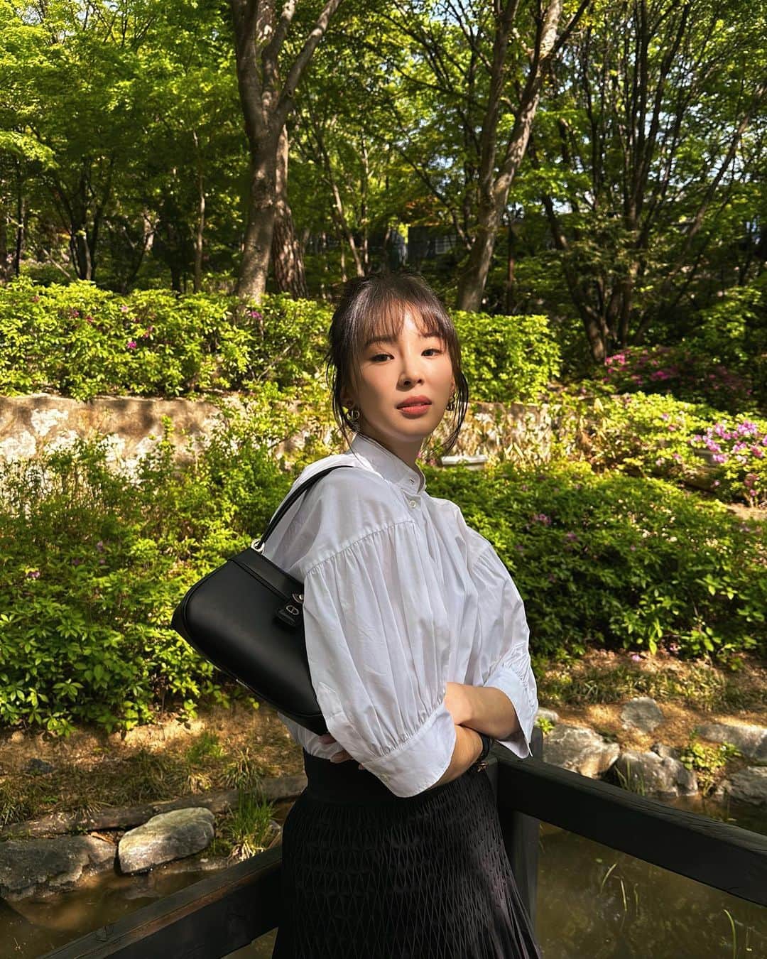 アイリーン・キムのインスタグラム：「It’s @Dior spring mood🌿❤️ #Dior #DiorSS23 #광고」