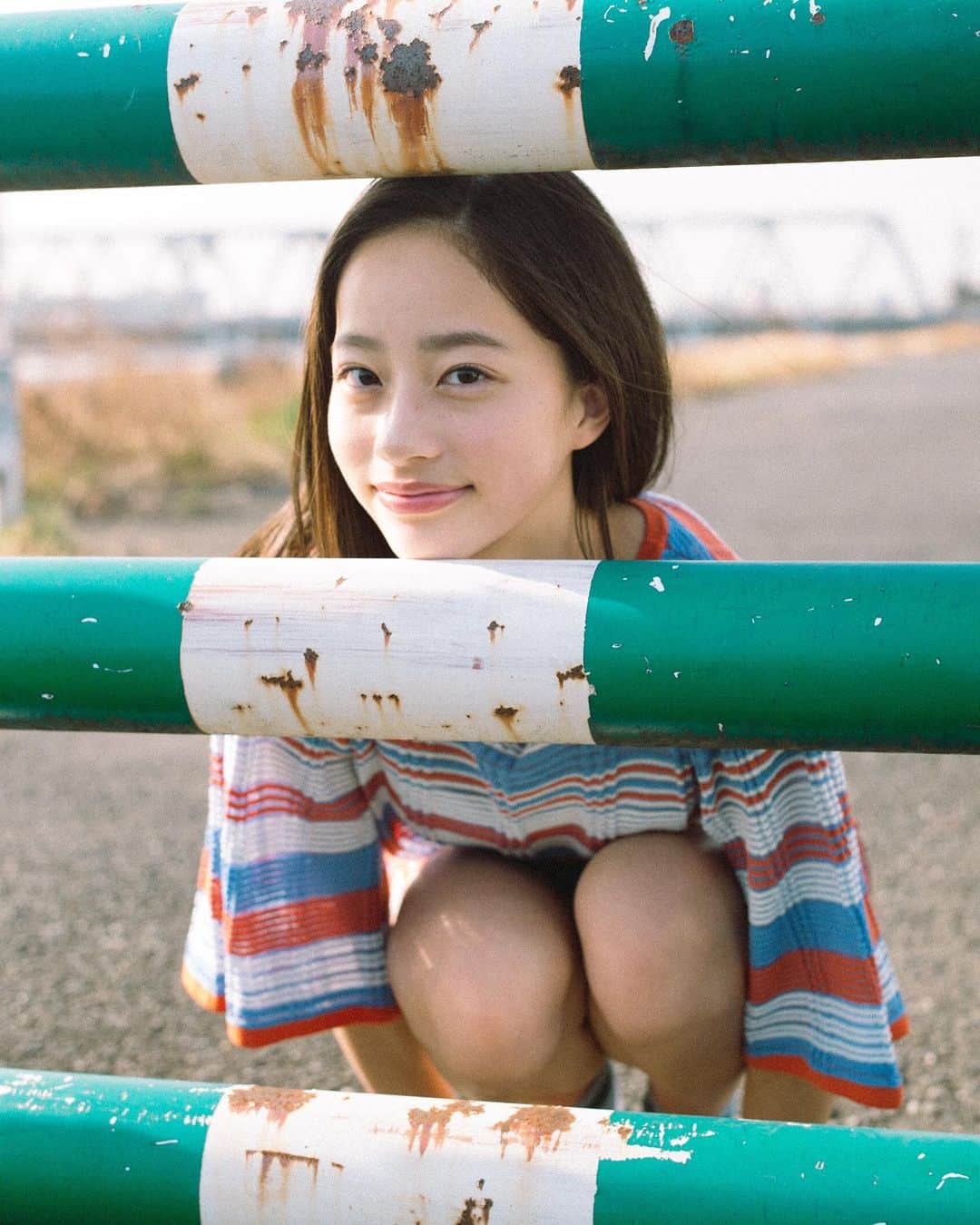 酒井貴弘のインスタグラム：「my work  #池端杏慈 さん  明るい元気さが可愛い杏慈ちゃん。主演のポカリのCMもすごい素敵でした。 好きな写真たくさんあるのでたくさん投稿したい。  @lespros_anji  @guchiii.hm  @yumeka91」