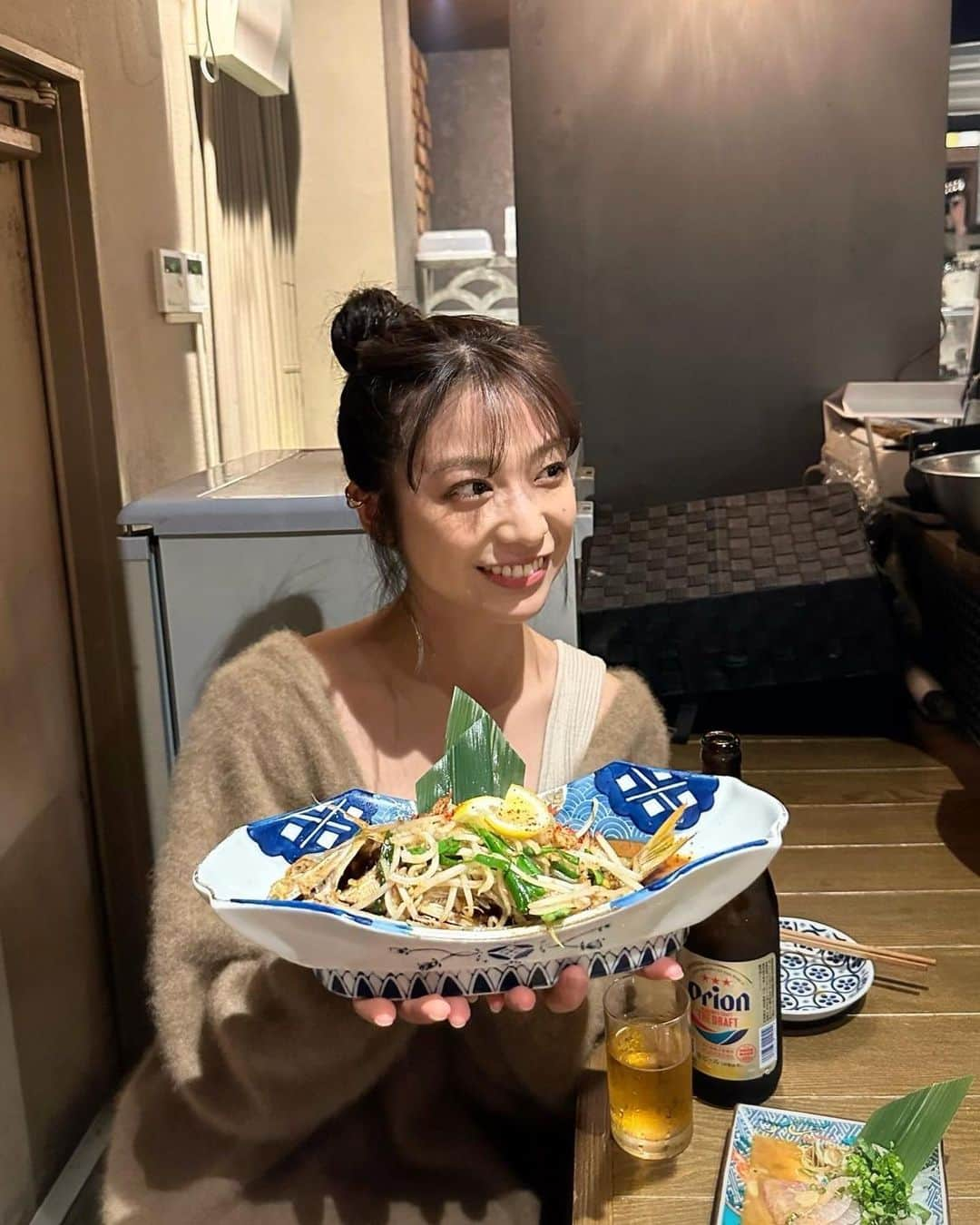 山口清香さんのインスタグラム写真 - (山口清香Instagram)「てっちゃん🍻  糸満で発見した沖縄居酒屋さん💡 今回の沖縄旅行通して一番行けてよかったなあと思ったお店です！ 美味しいし、店員さんも優しくて最高でした☺️✨  ダイビング後のオリオンビール沁みたあ、、🙄♡   #沖縄 #沖縄グルメ #沖縄居酒屋 #沖縄旅行」4月21日 21時10分 - sayaka__yamaguchi_