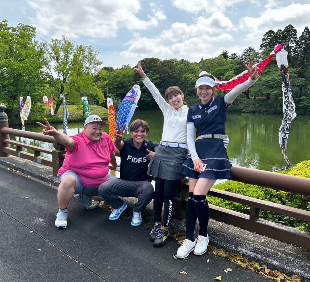 吉田沙保里さんのインスタグラム写真 - (吉田沙保里Instagram)「アスリートゴルフ会⛳️🏌️‍♀️  楽しすぎました🤣🤣🤣  みんな競技はバラバラですが 引退してからこんなにも仲良く なれたことに感謝です😆🙏  また、行きましょー⛳️🏌️‍♀️  スタート前の動画を音ありで どうぞ～😁  #アスリート #ゴルフ #大久保嘉人 くん #豊ノ島の豊ちゃん #潮田玲子 ちゃん」4月21日 21時28分 - saori___yoshida