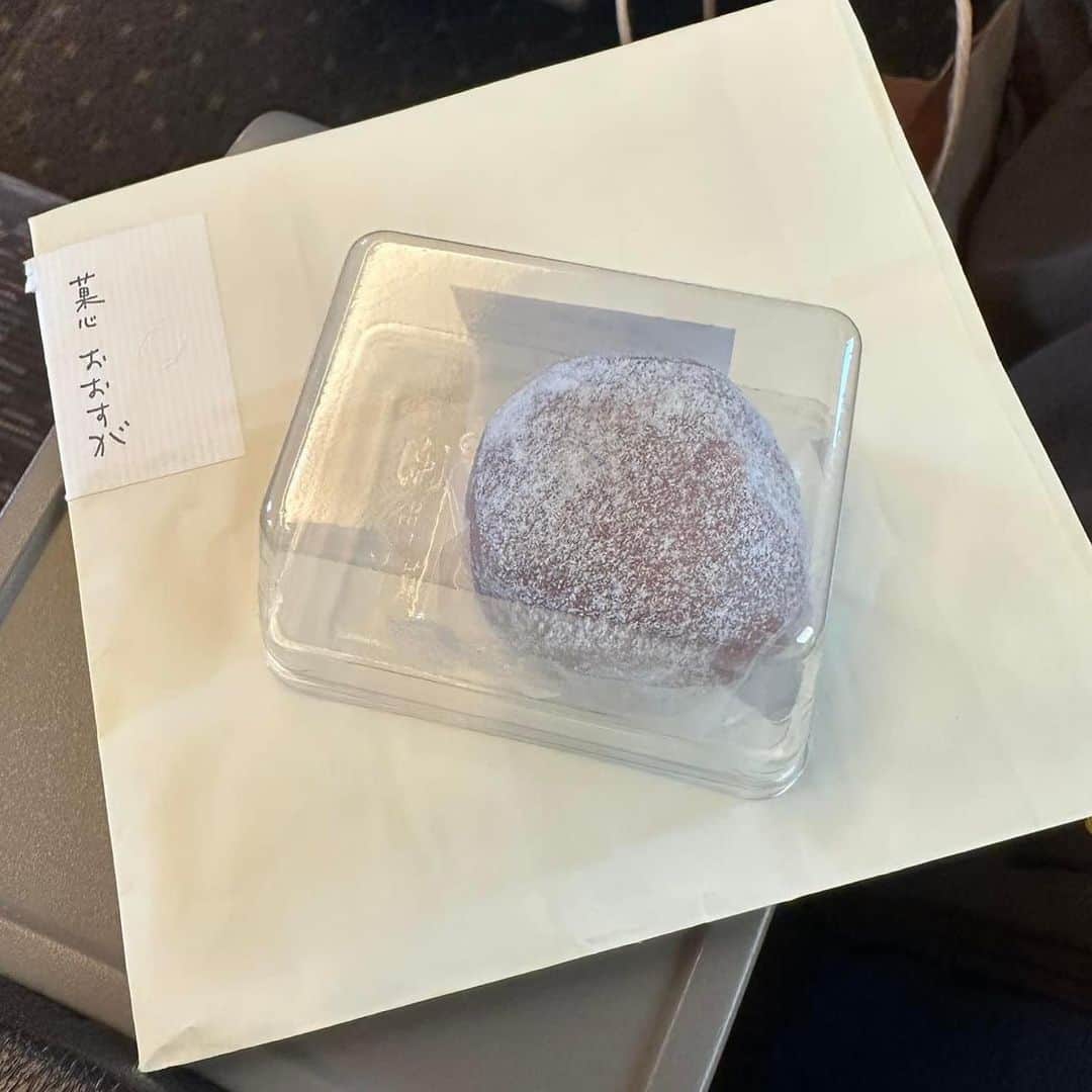 野田聖子さんのインスタグラム写真 - (野田聖子Instagram)「今日のおやつ 彦根市のお土産「菓心おおすが」のお菓子、美味しくいただきました。  #野田聖子  #菓心おおすが」4月21日 21時39分 - seiko.noda