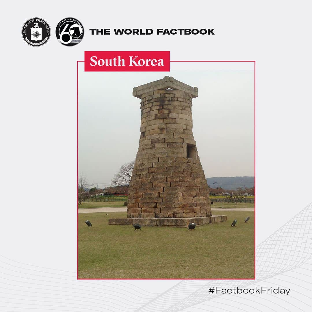 CIAのインスタグラム：「#FactbookFriday turns its eyes to the skies this week, highlighting Cheomseongdae, the oldest surviving astronomical observatory in Asia, located in Gyeongju, South Korea.  #SouthKorea #Observatory #Astronomy」