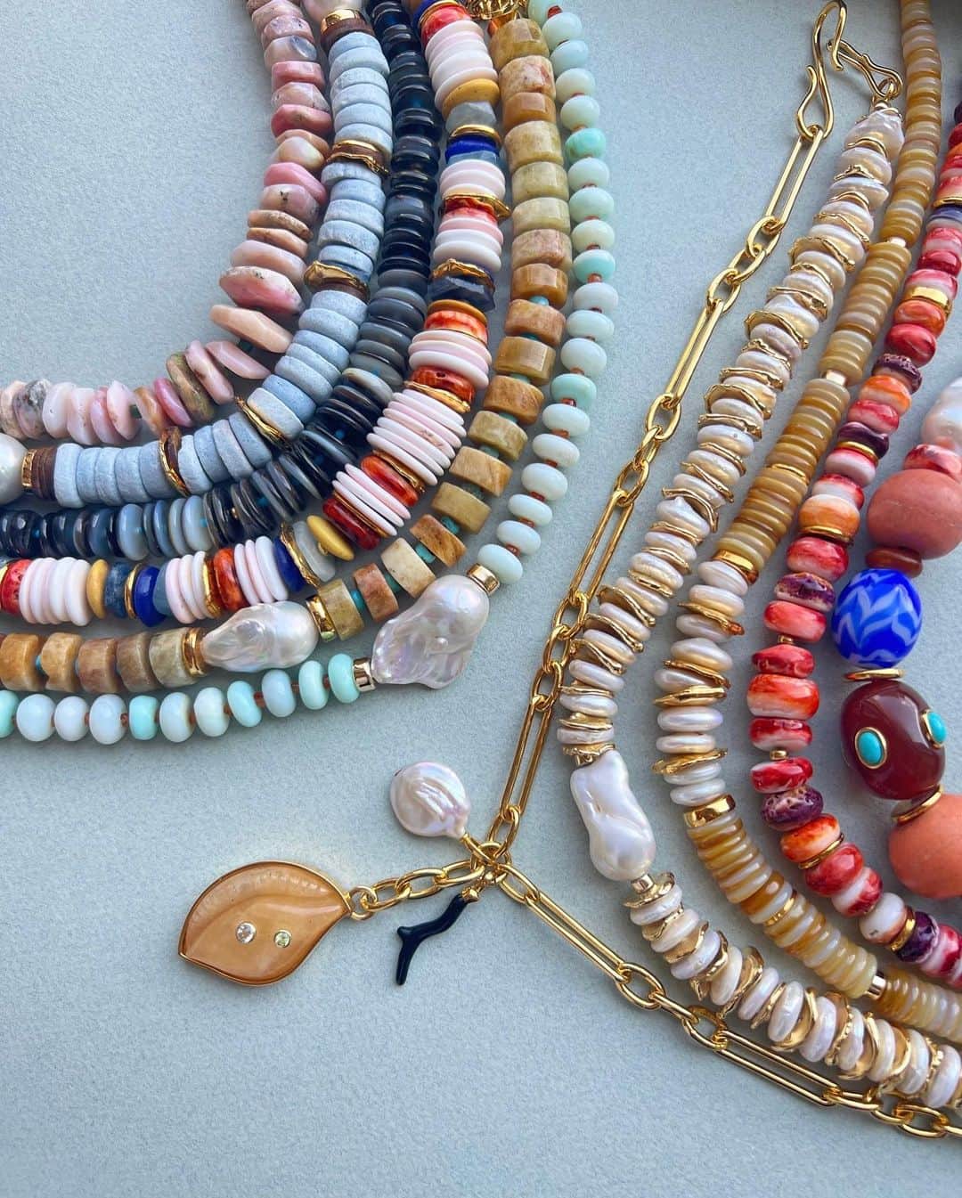 リジー フォルトゥナートのインスタグラム：「In honor of Earth Month 🌎 We introduced the first installment of Treasures ✨ An assortment of one-of-a-kind & limited edition pieces 〰️ From beloved samples, to one-offs crafted from dead-stock and rare materials 〰️ Bringing these pieces to you rather than letting them sit on our desks helps us limit waste & promote sustainability in our business ♻️ There are a few of these special pieces left (you all were fast!!) 🏃‍♀️ Let us know which is your favorite in the comments & don’t worry, we’ll be doing this again in the future 💫 #lizziefortunato」